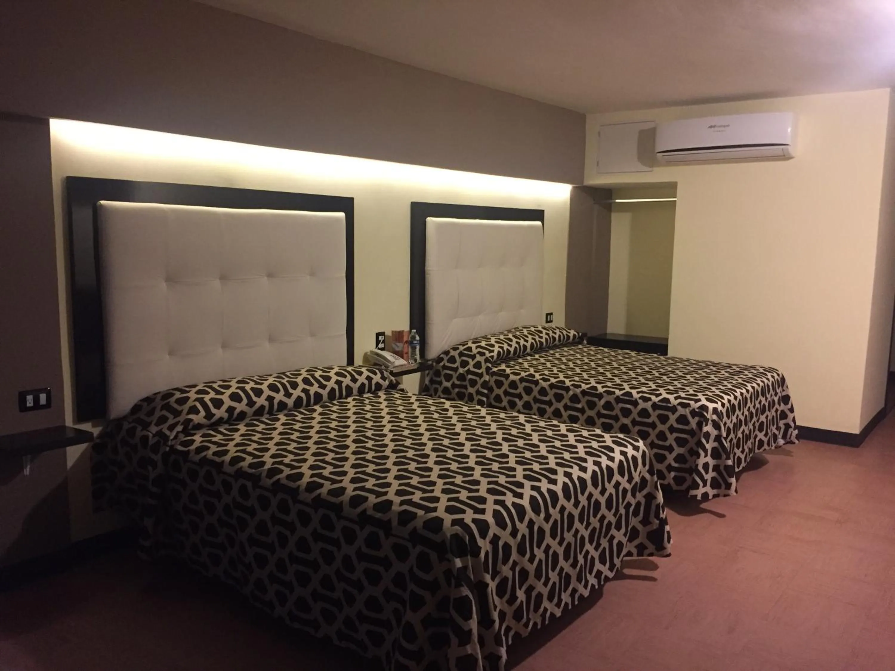 Bedroom, Bed in Hotel Essen's