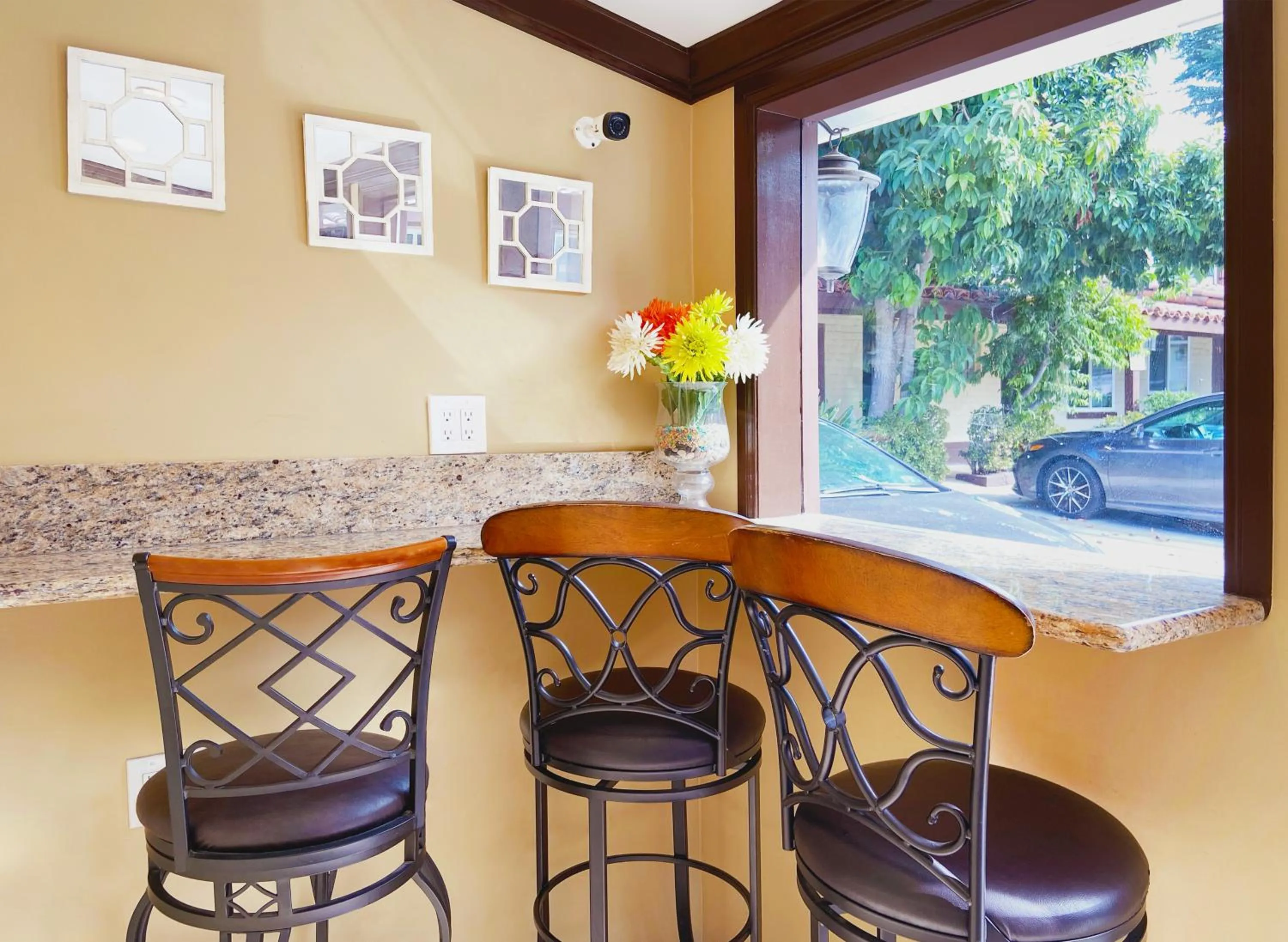 Lobby or reception in El Patio Inn - Near Universal Studios Hollywood