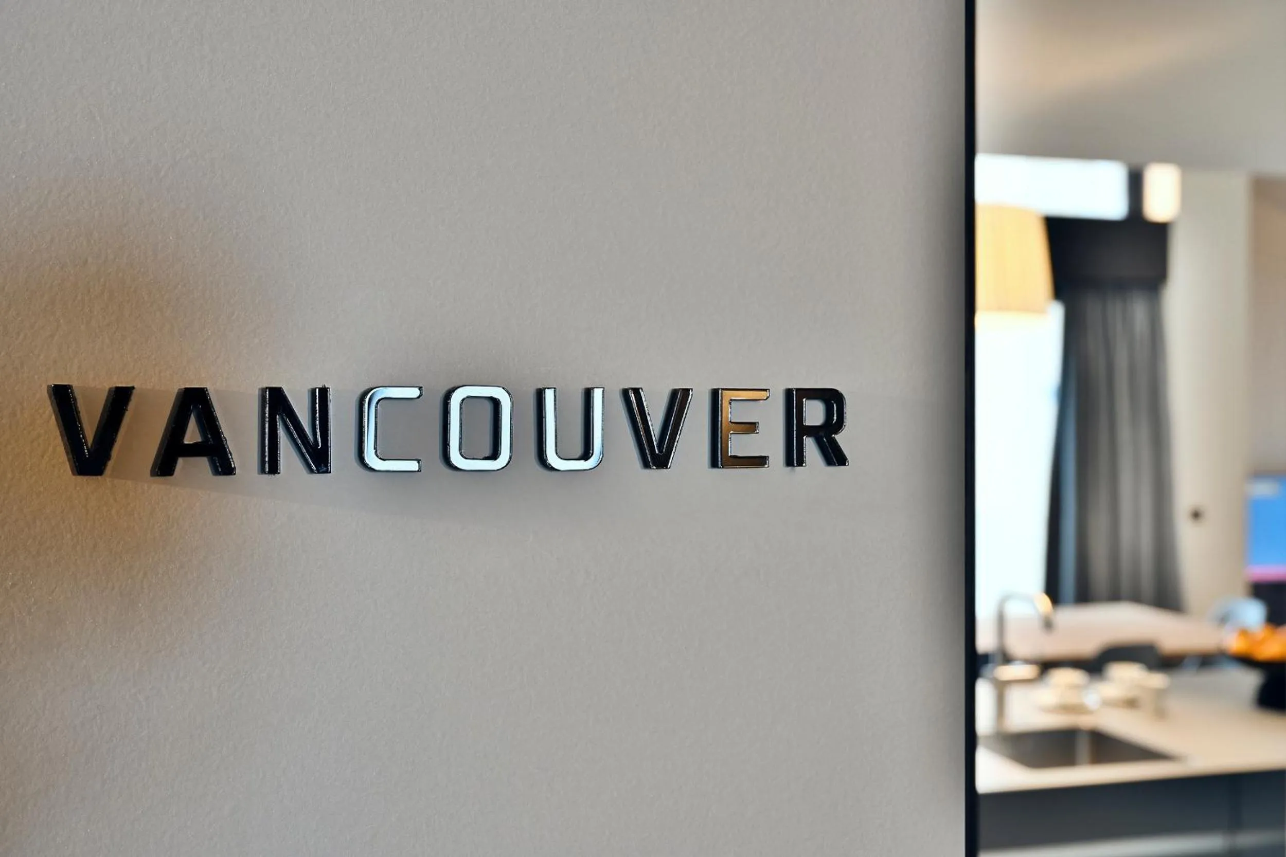 Warth52-W52 Apartments