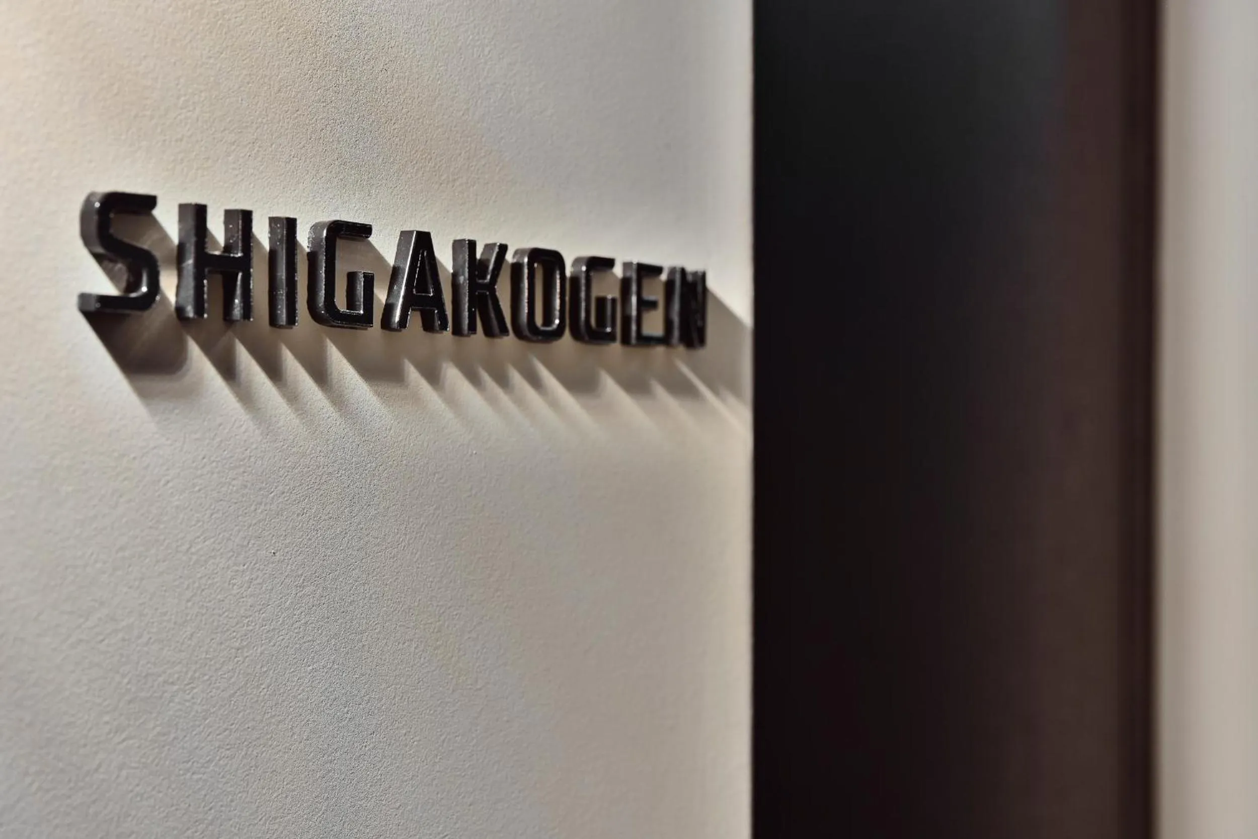 Logo/Certificate/Sign in Warth52-W52 Apartments