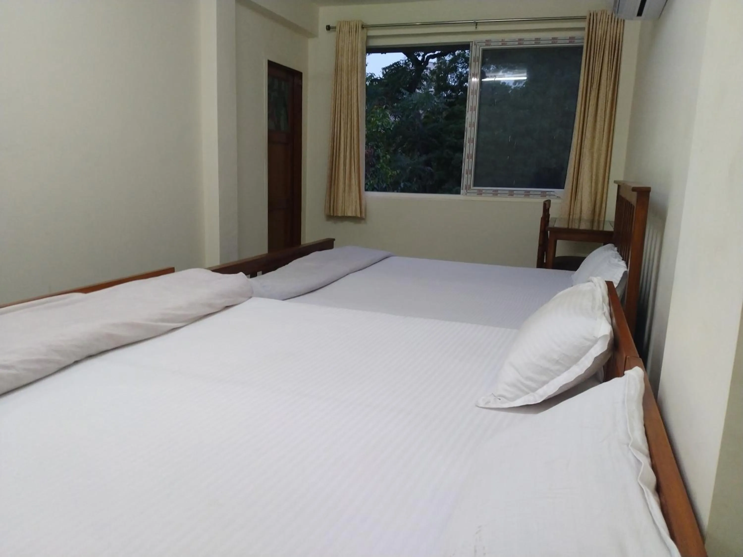 Bed in TOURIST INN