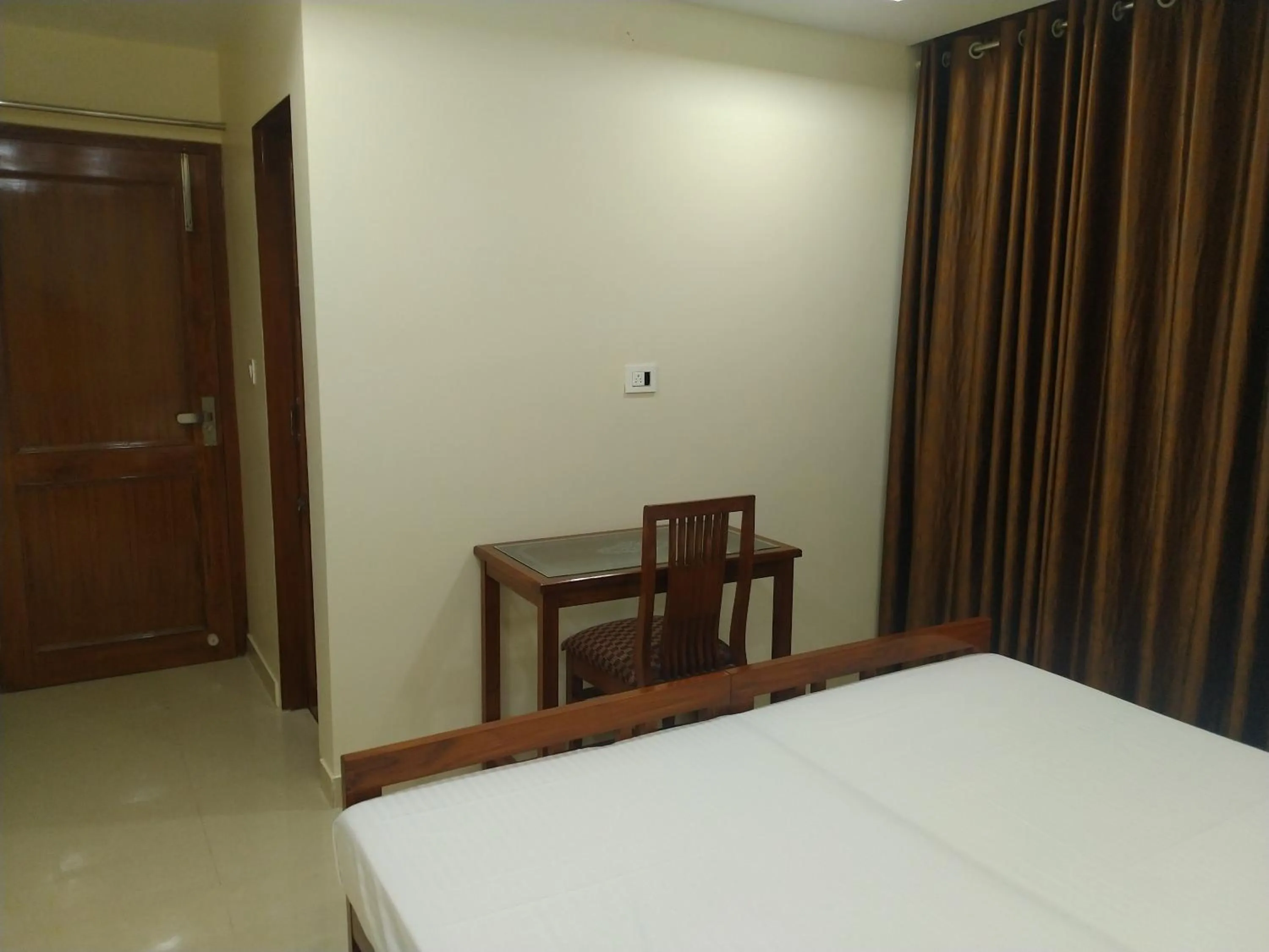 Bedroom, Bed in TOURIST INN