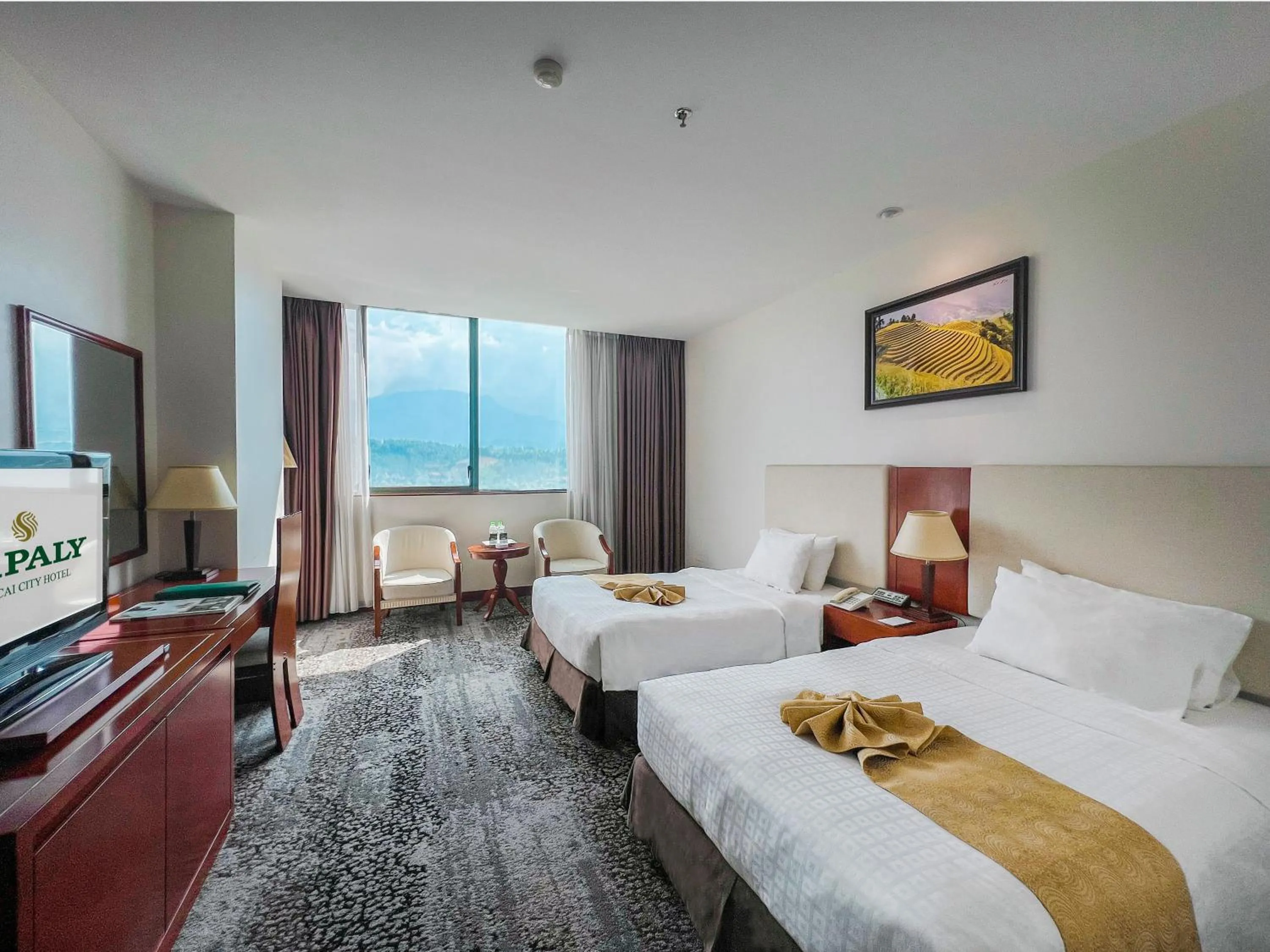 Photo of the whole room, Bed in Sapaly Lao Cai City Hotel