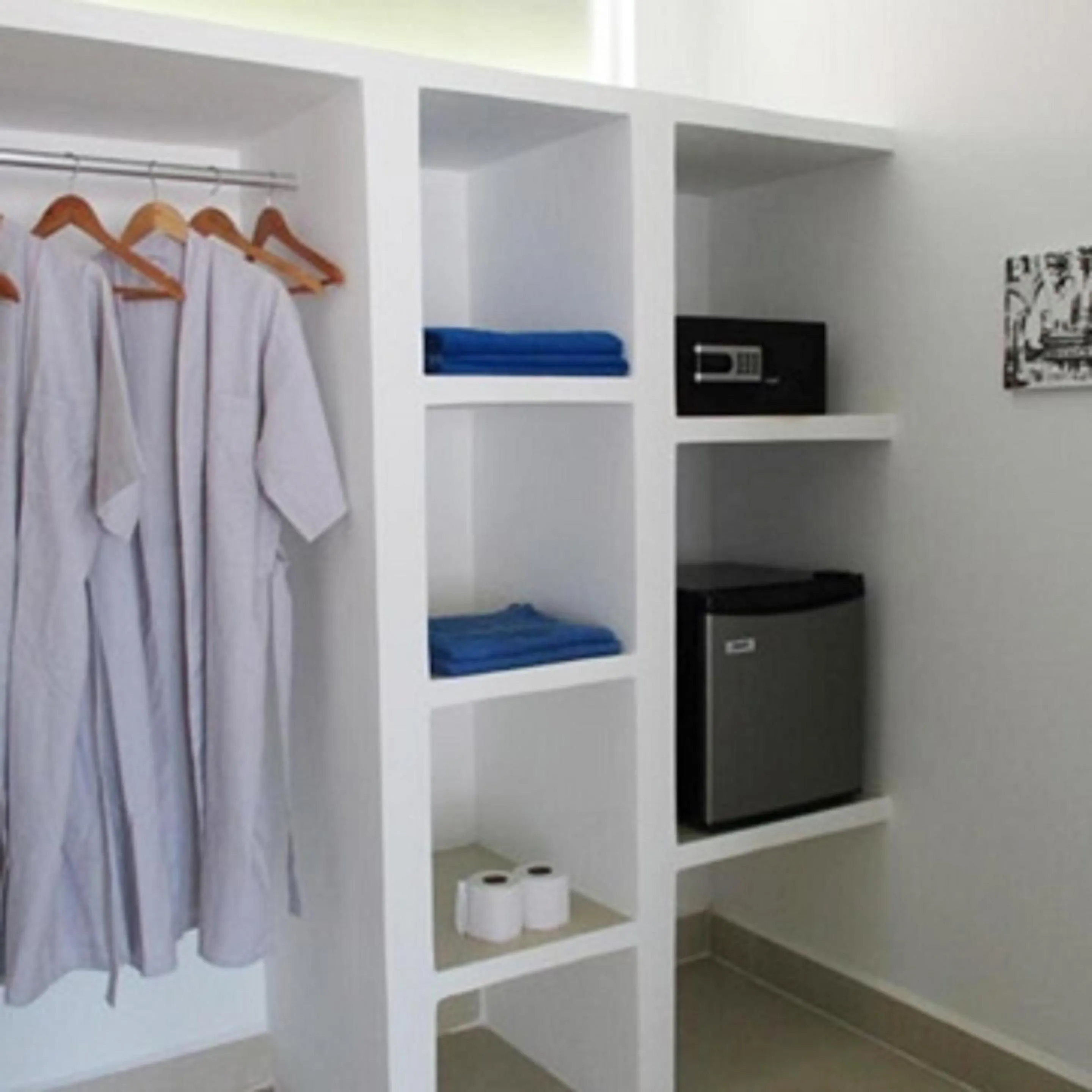 wardrobe in Saracen Bay Resort