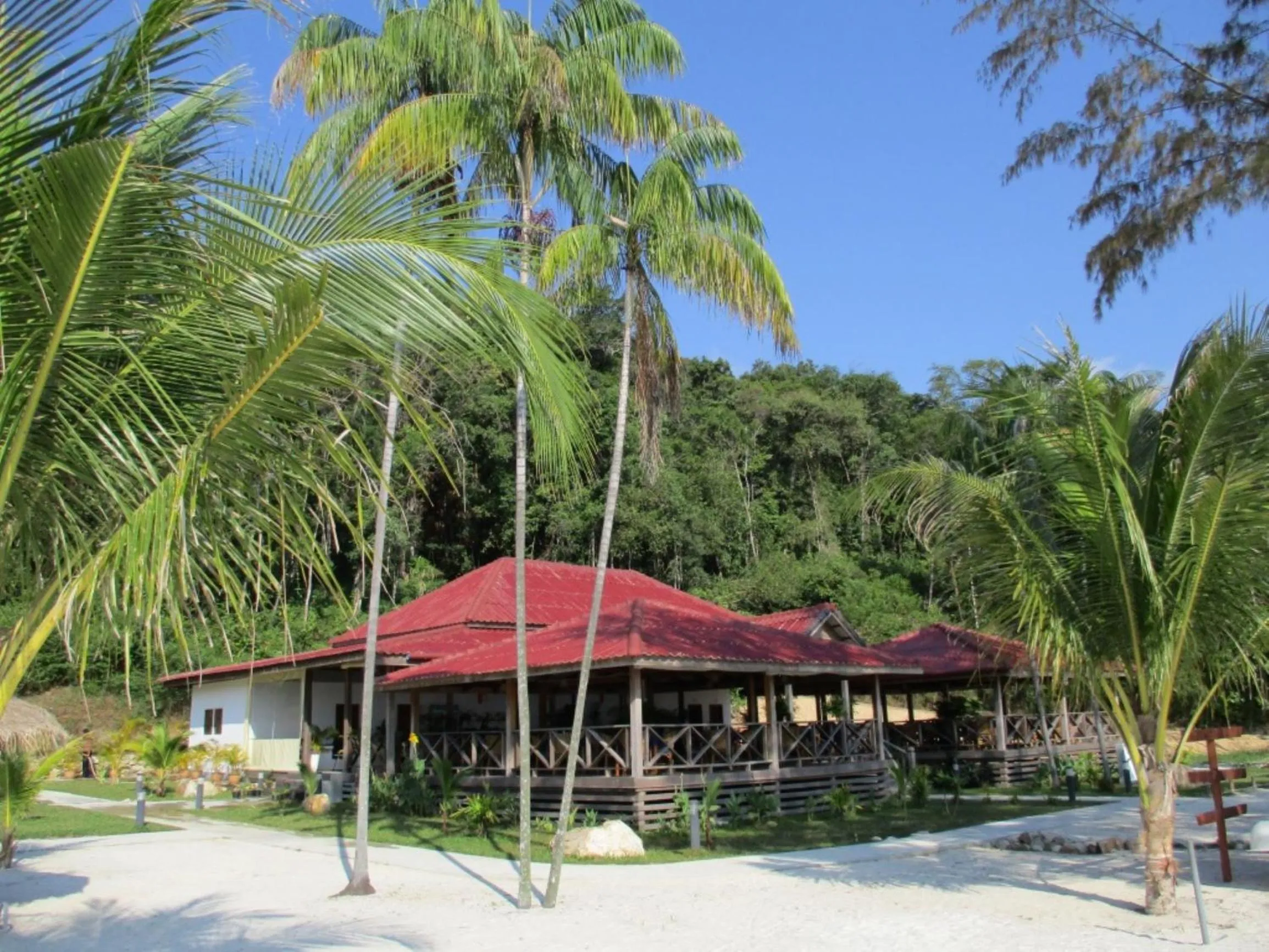 Restaurant/places to eat in Saracen Bay Resort