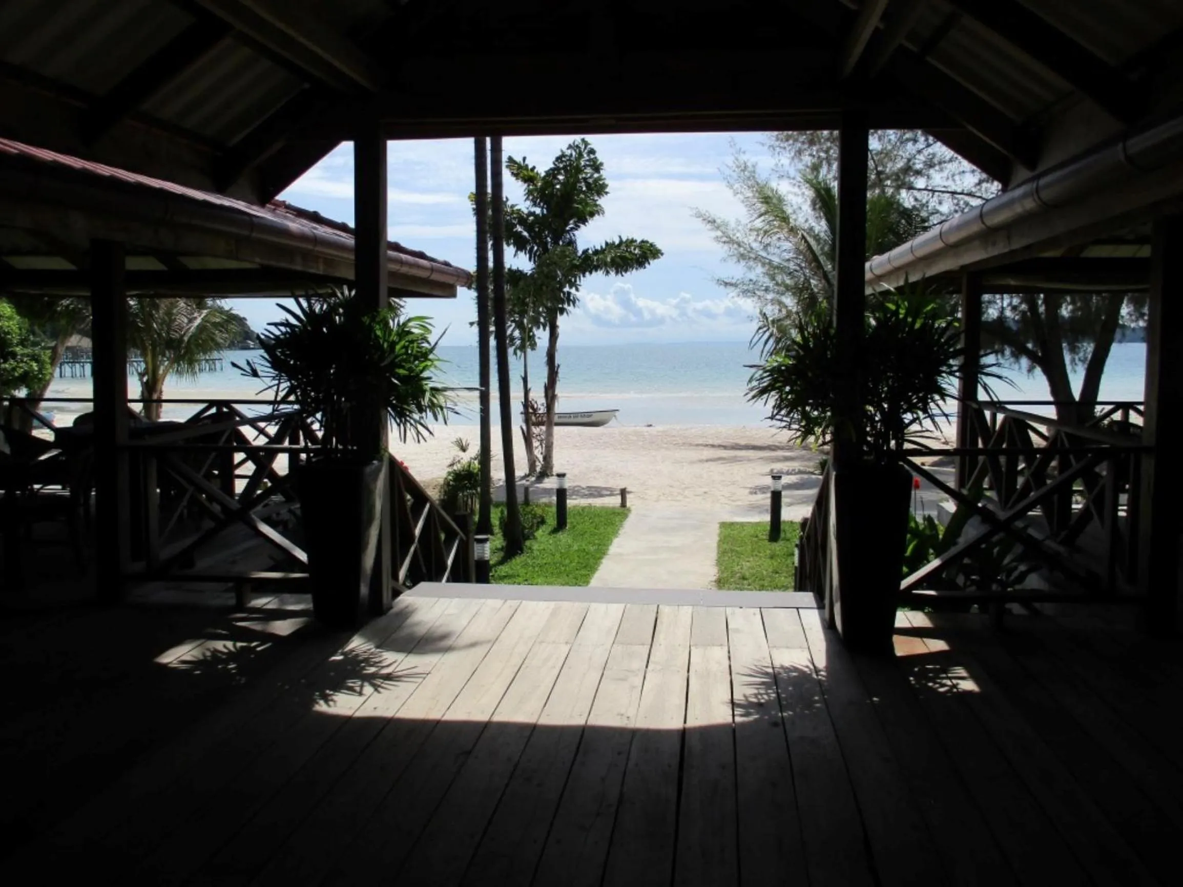 Restaurant/places to eat in Saracen Bay Resort