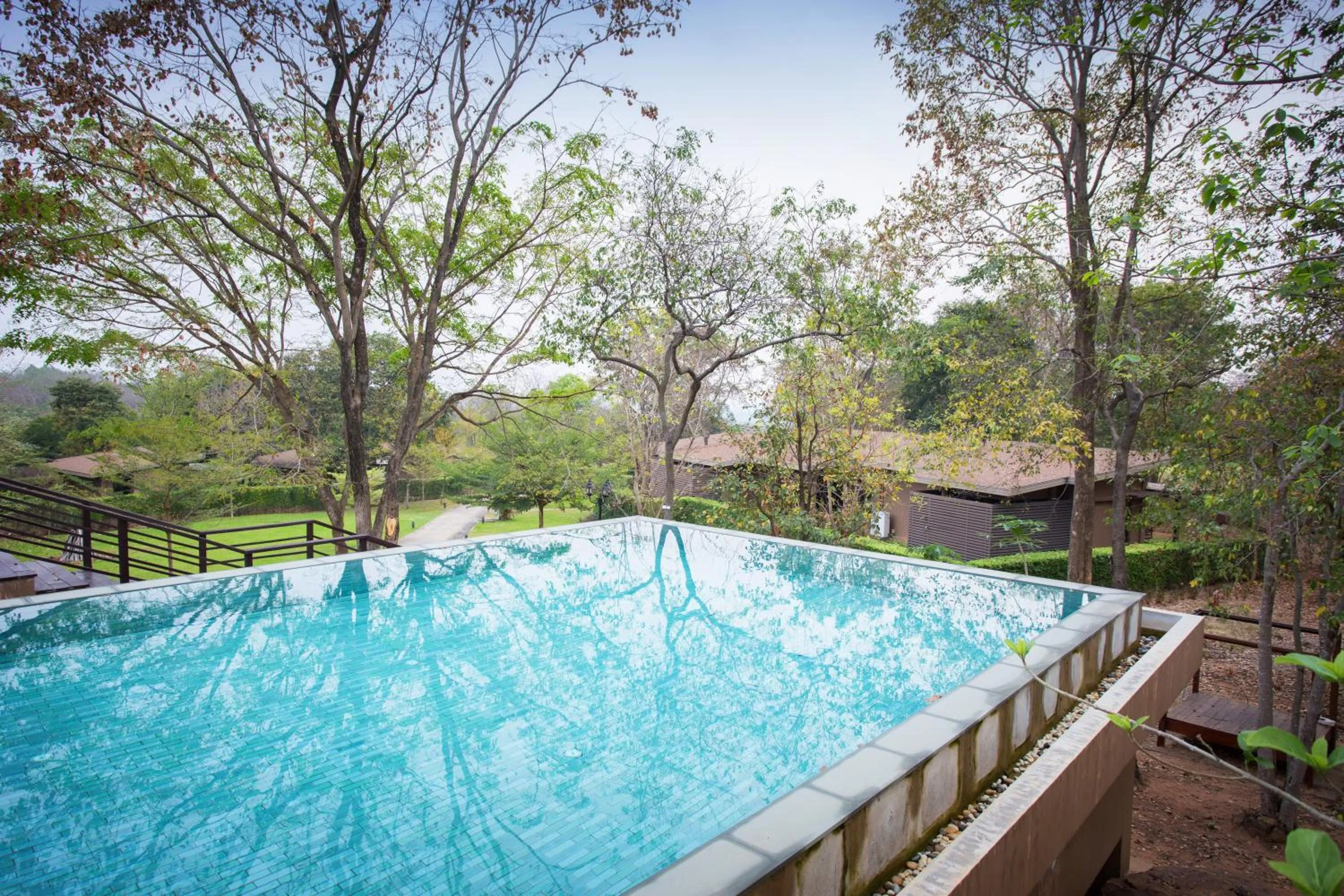 Swimming pool in Mountain Creek Golf Resort & Residences