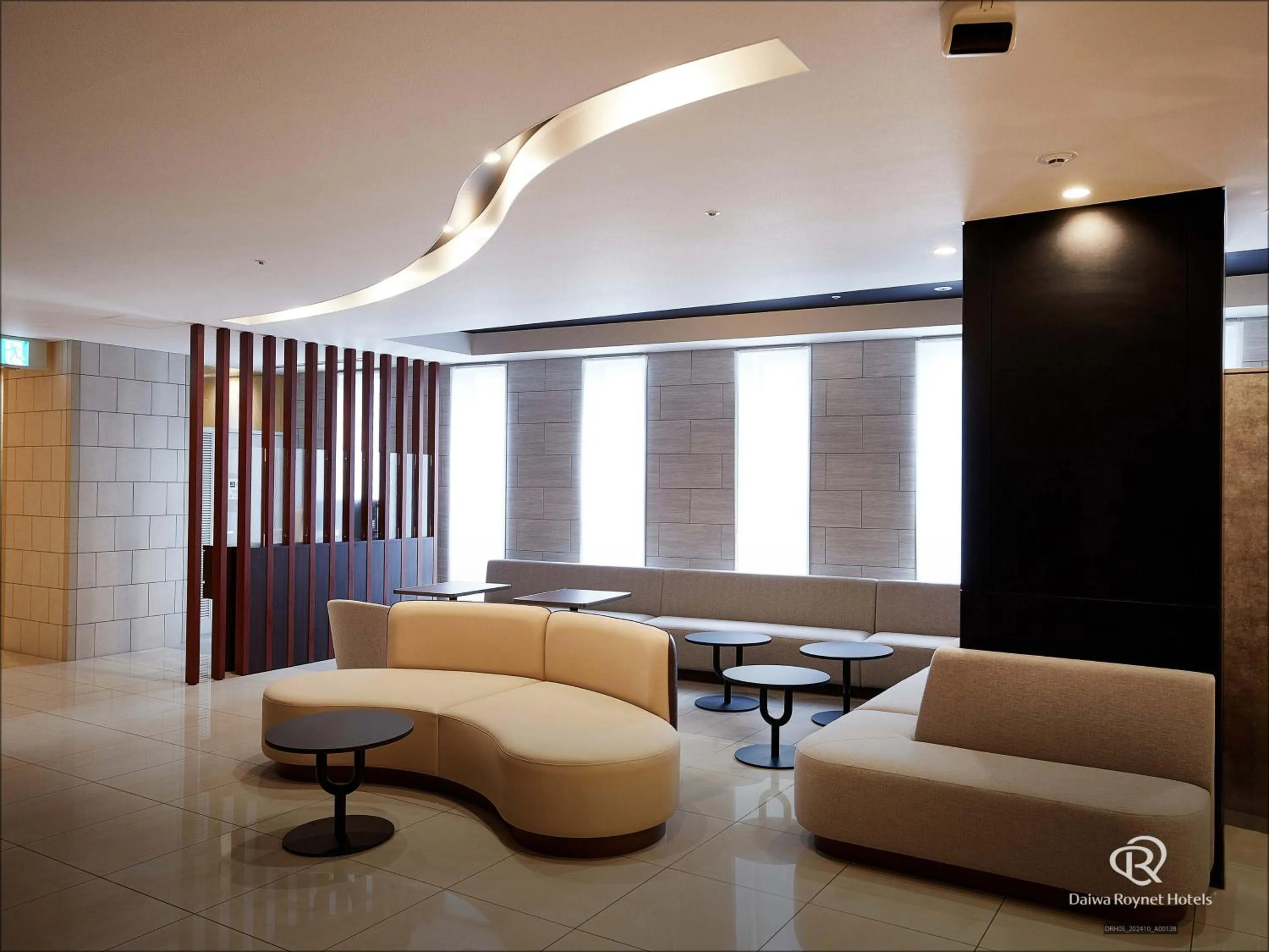 Lobby or reception in Daiwa Roynet Hotel Osaka-Uehonmachi