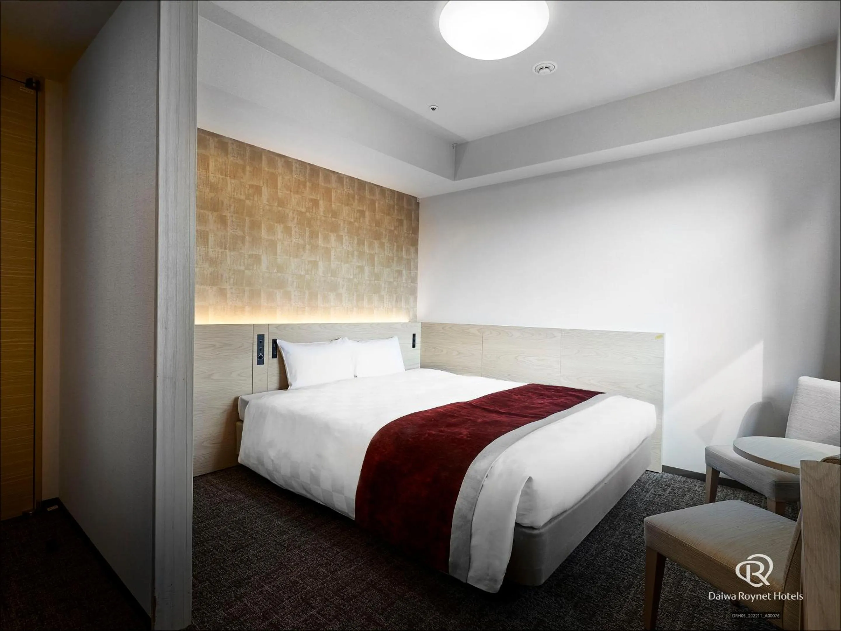 Bedroom, Bed in Daiwa Roynet Hotel Osaka-Uehonmachi