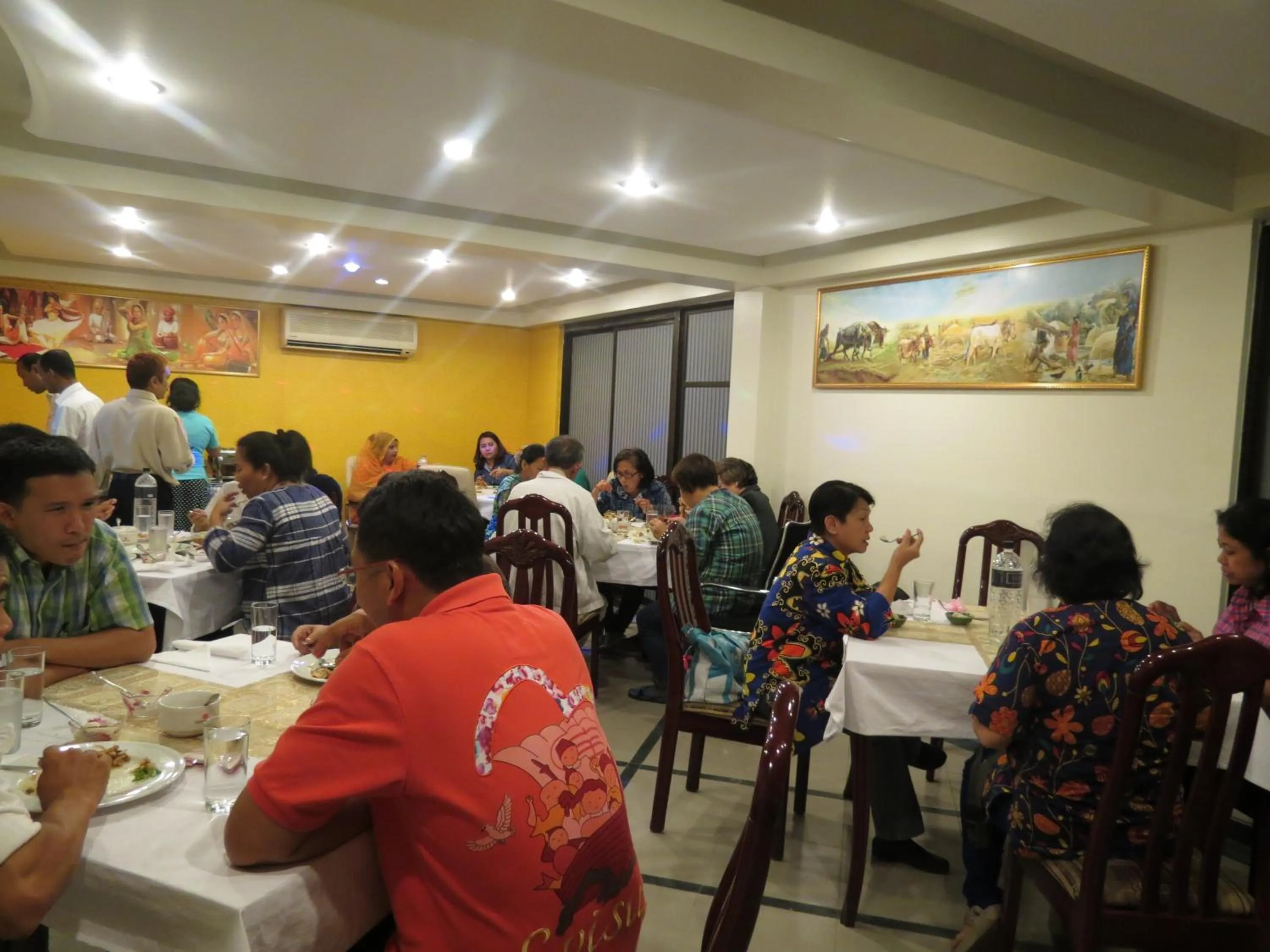 Restaurant/places to eat in Eastern House