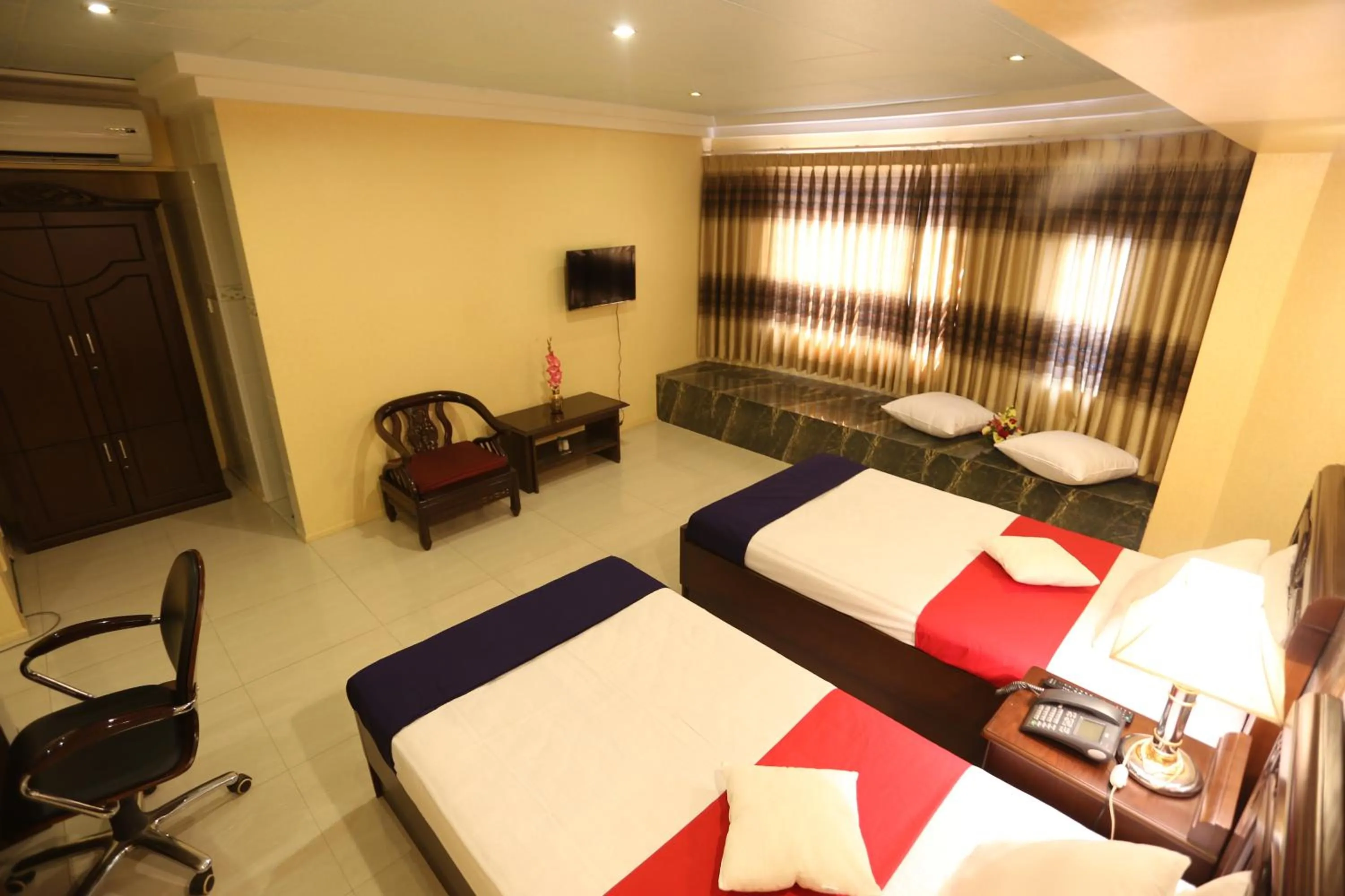 Photo of the whole room, Bed in Eastern House