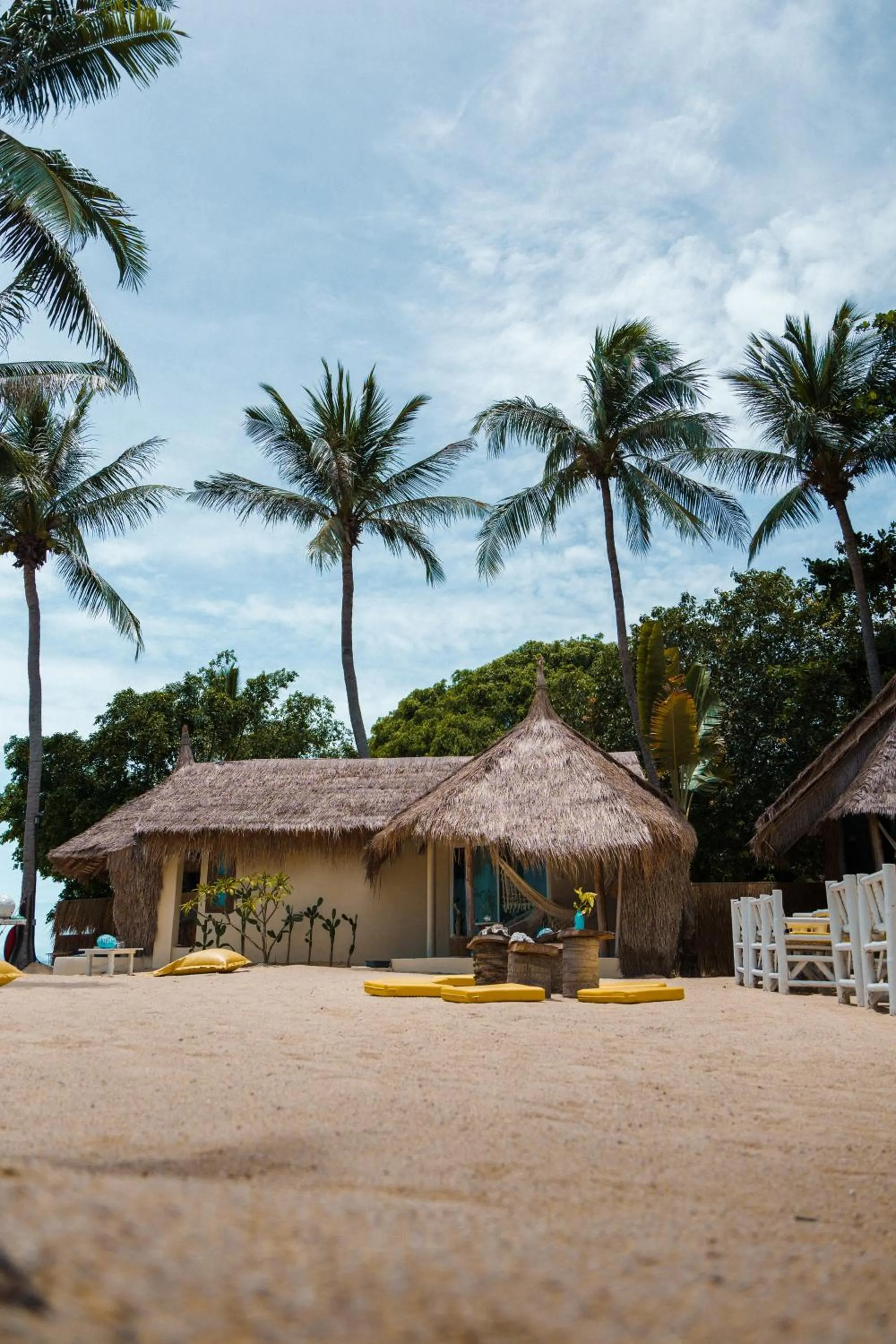 Sea Love Beach Bar & Bungalows