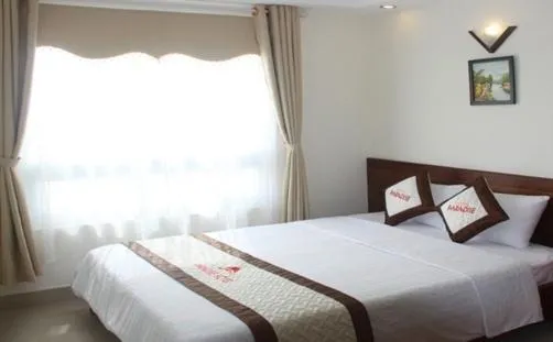 Bed in Paradise Hotel