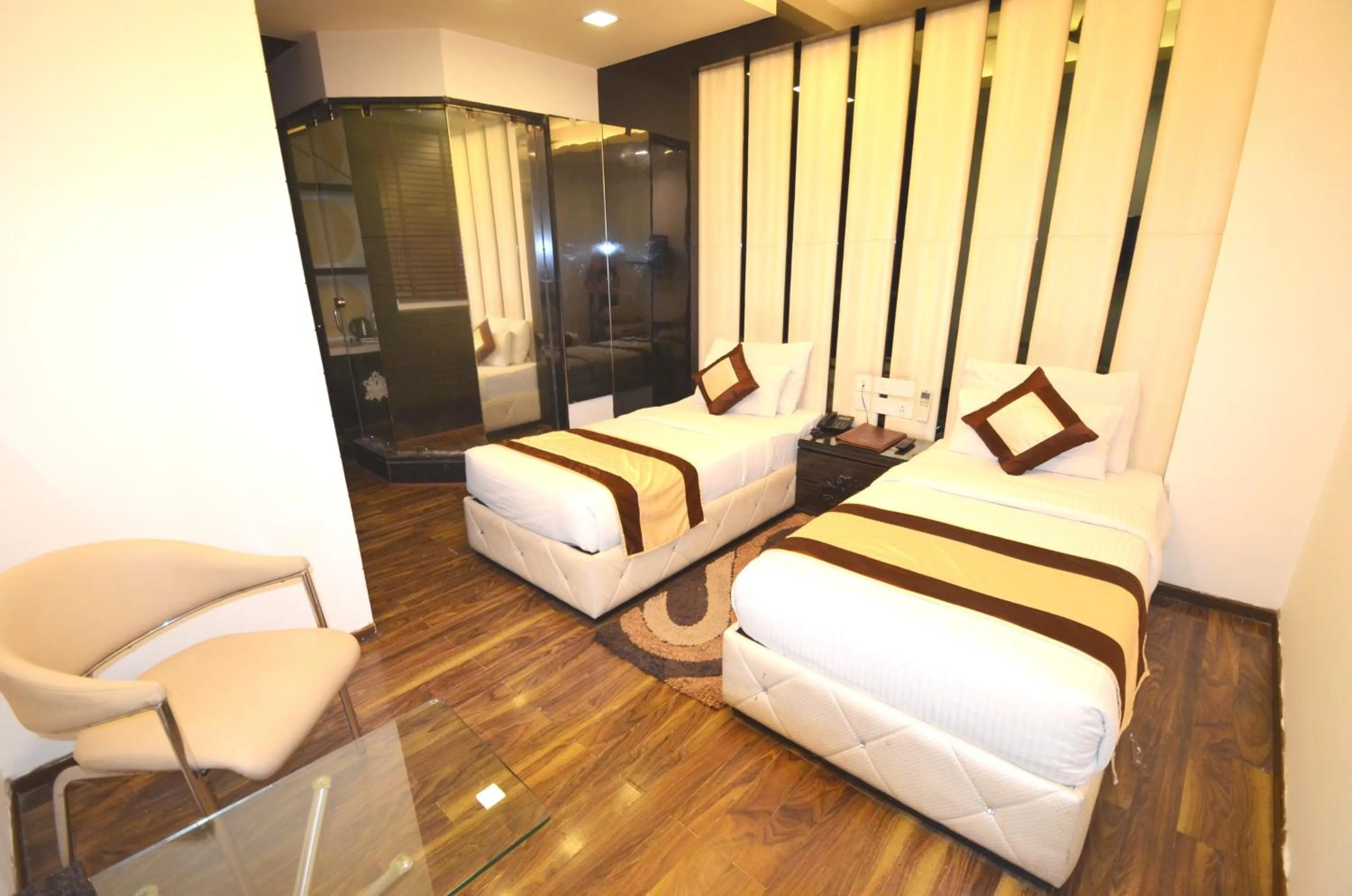 Photo of the whole room, Bed in Hotel Metro View