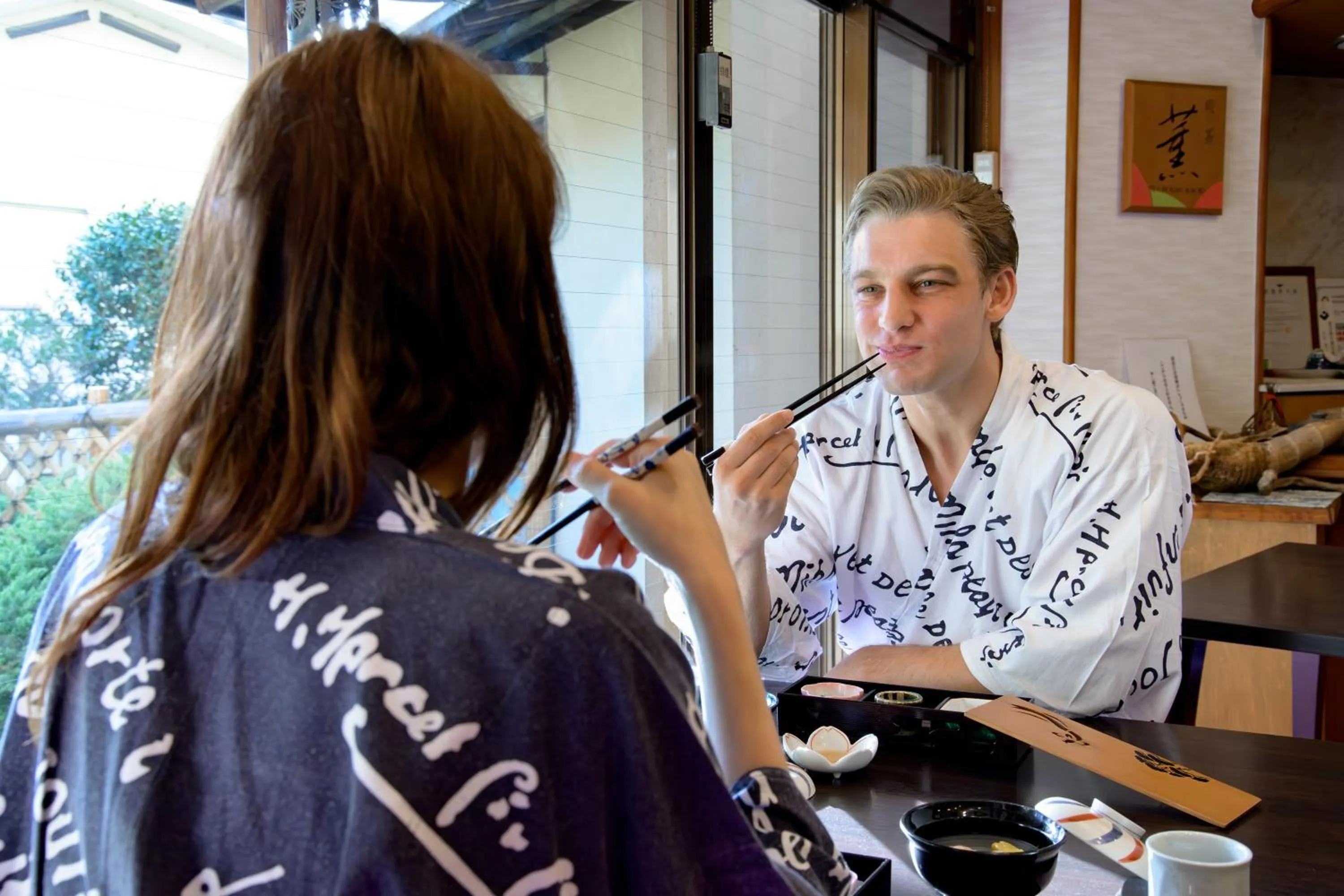 Restaurant/places to eat in Hotel Hagoromo