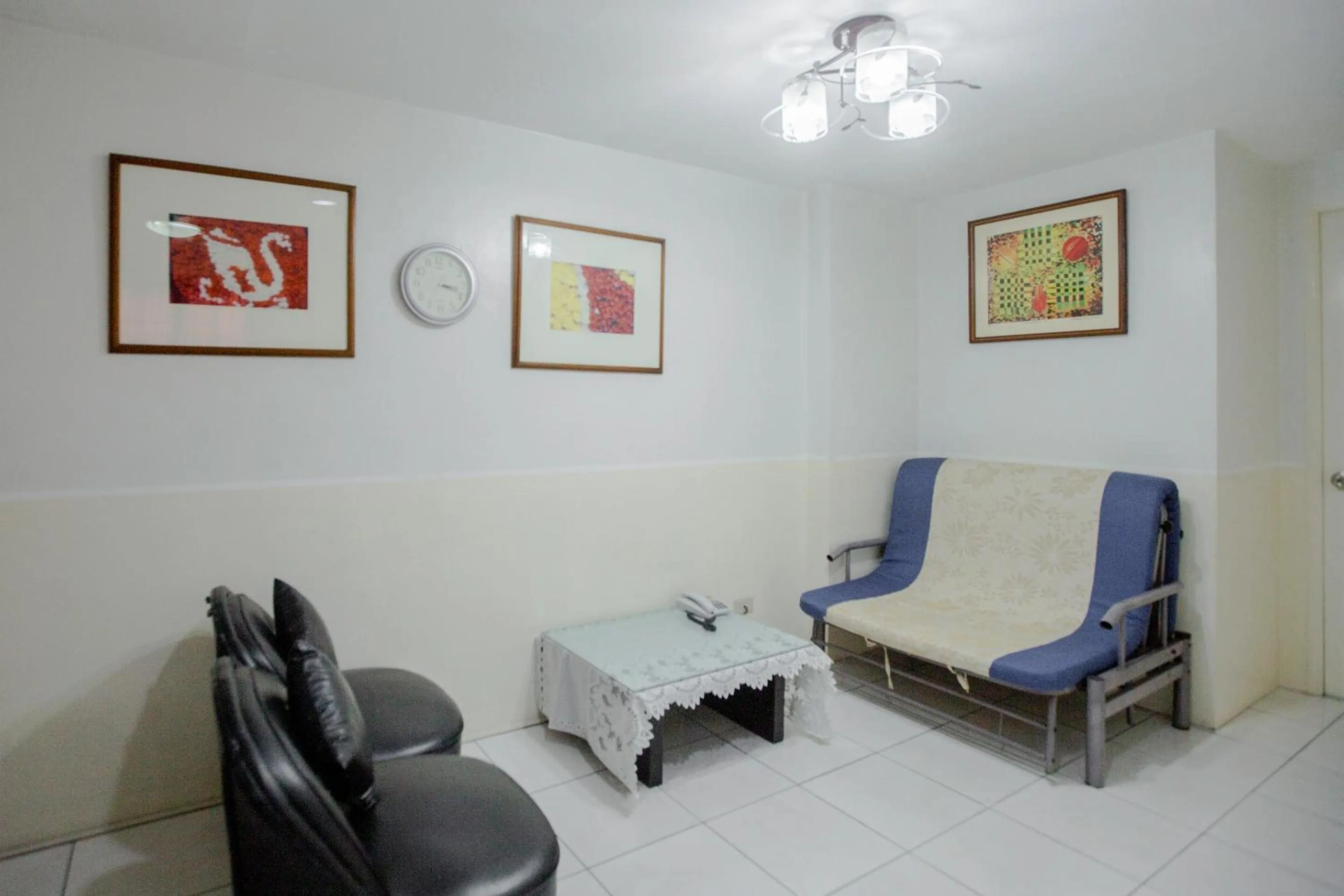 Seating area in Newgrange Condotel