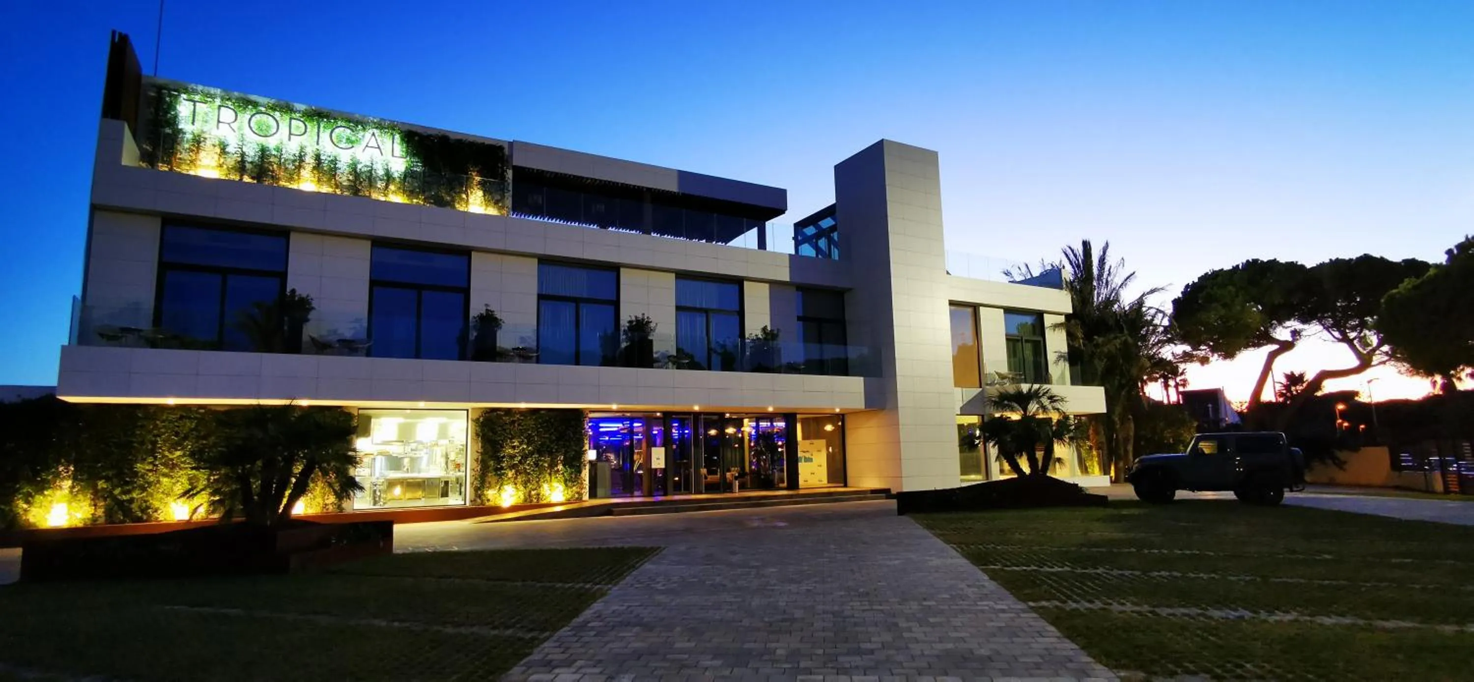 Facade/entrance in Playa Grande by Tropical