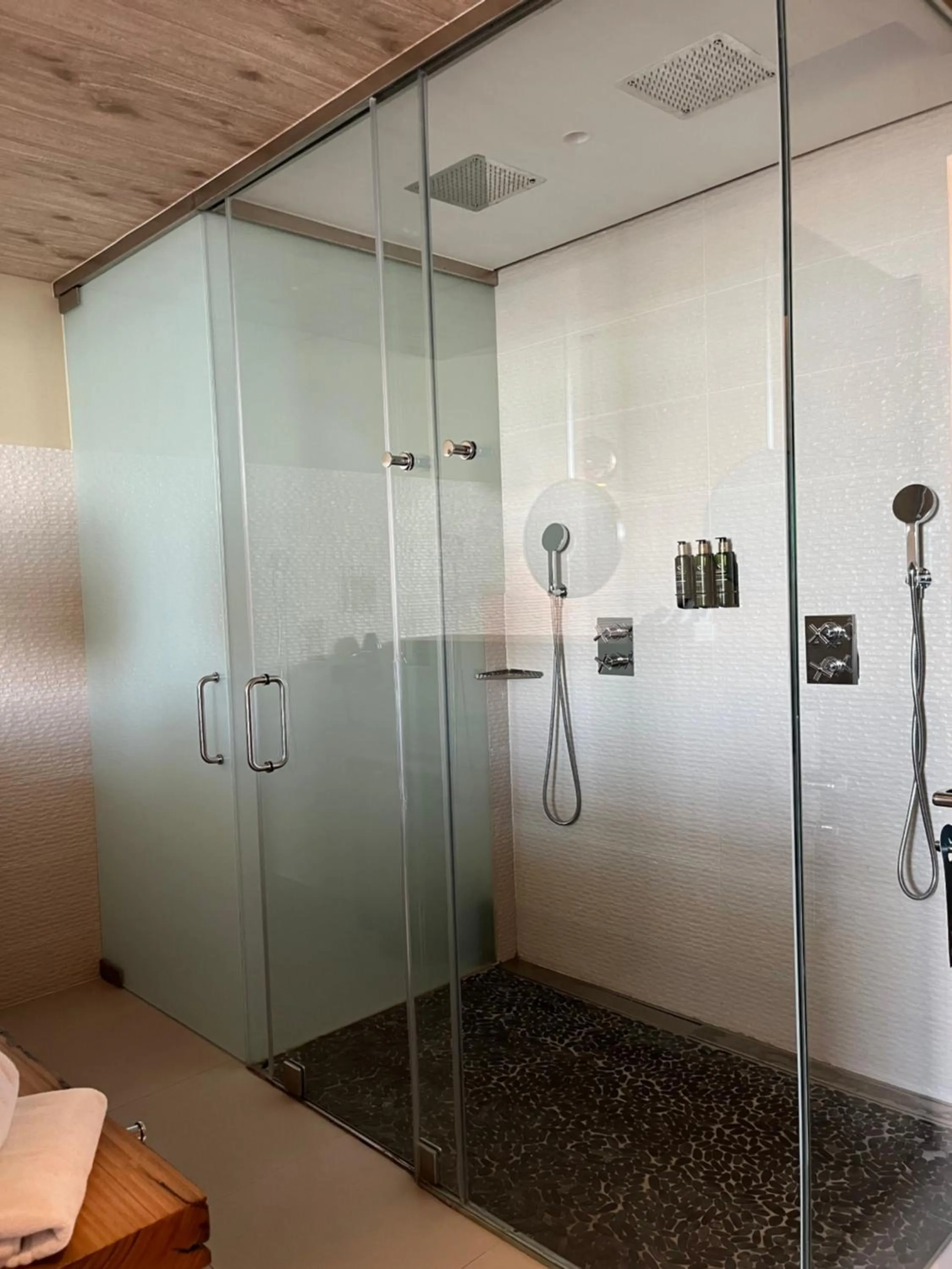 Decorative detail in Playa Grande by Tropical