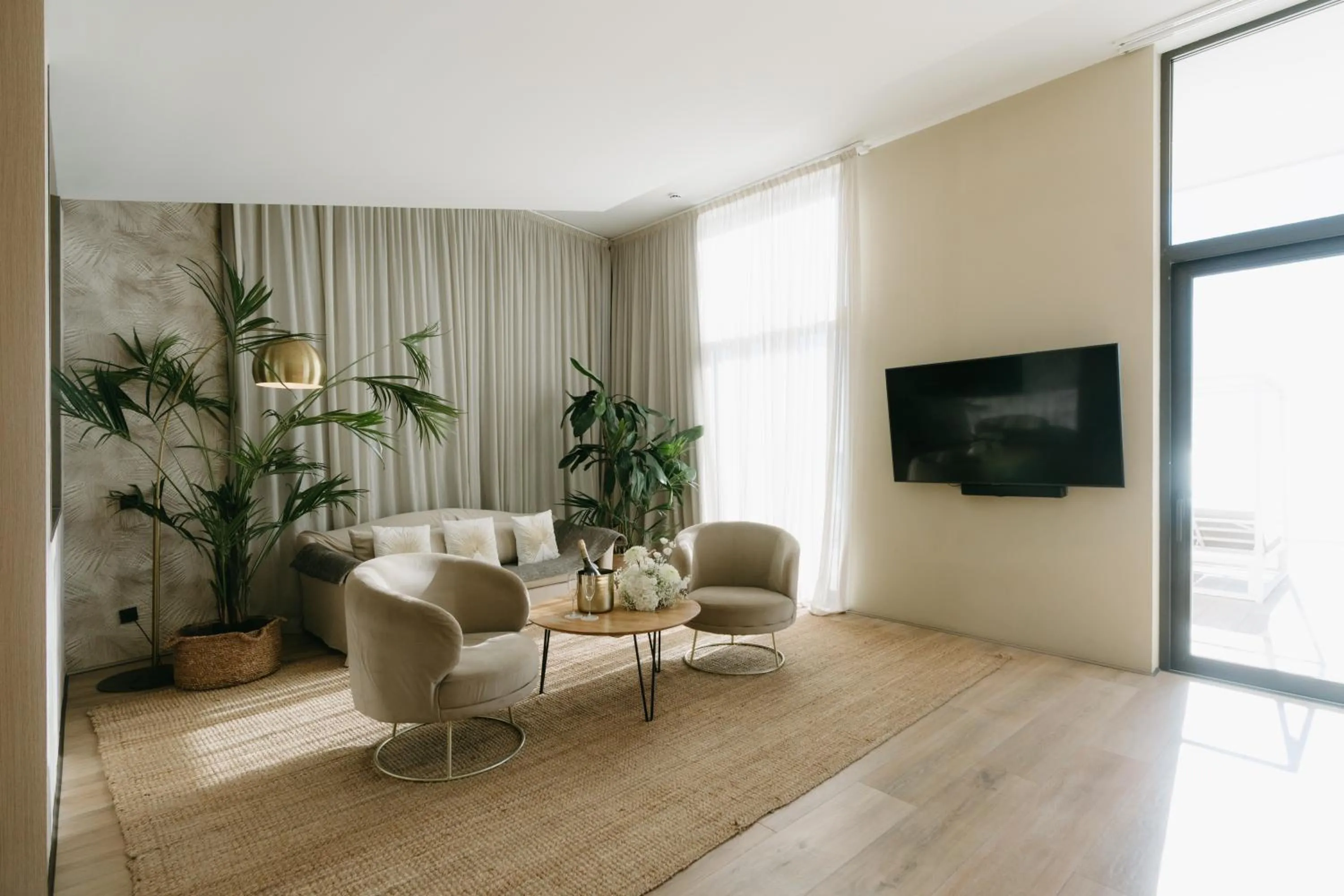 TV and multimedia in Playa Grande by Tropical