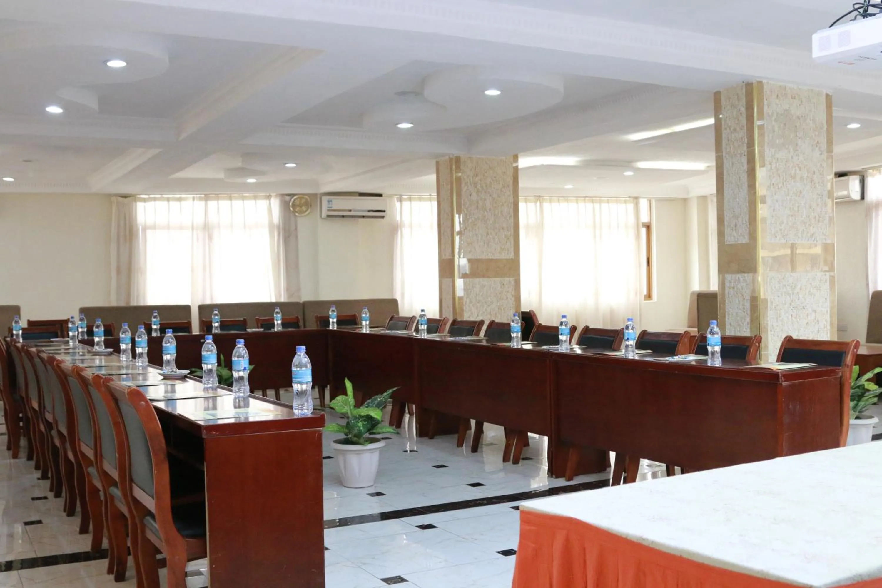 Area and facilities in Tiffany Diamond Hotels Ltd - Indira Gandhi street