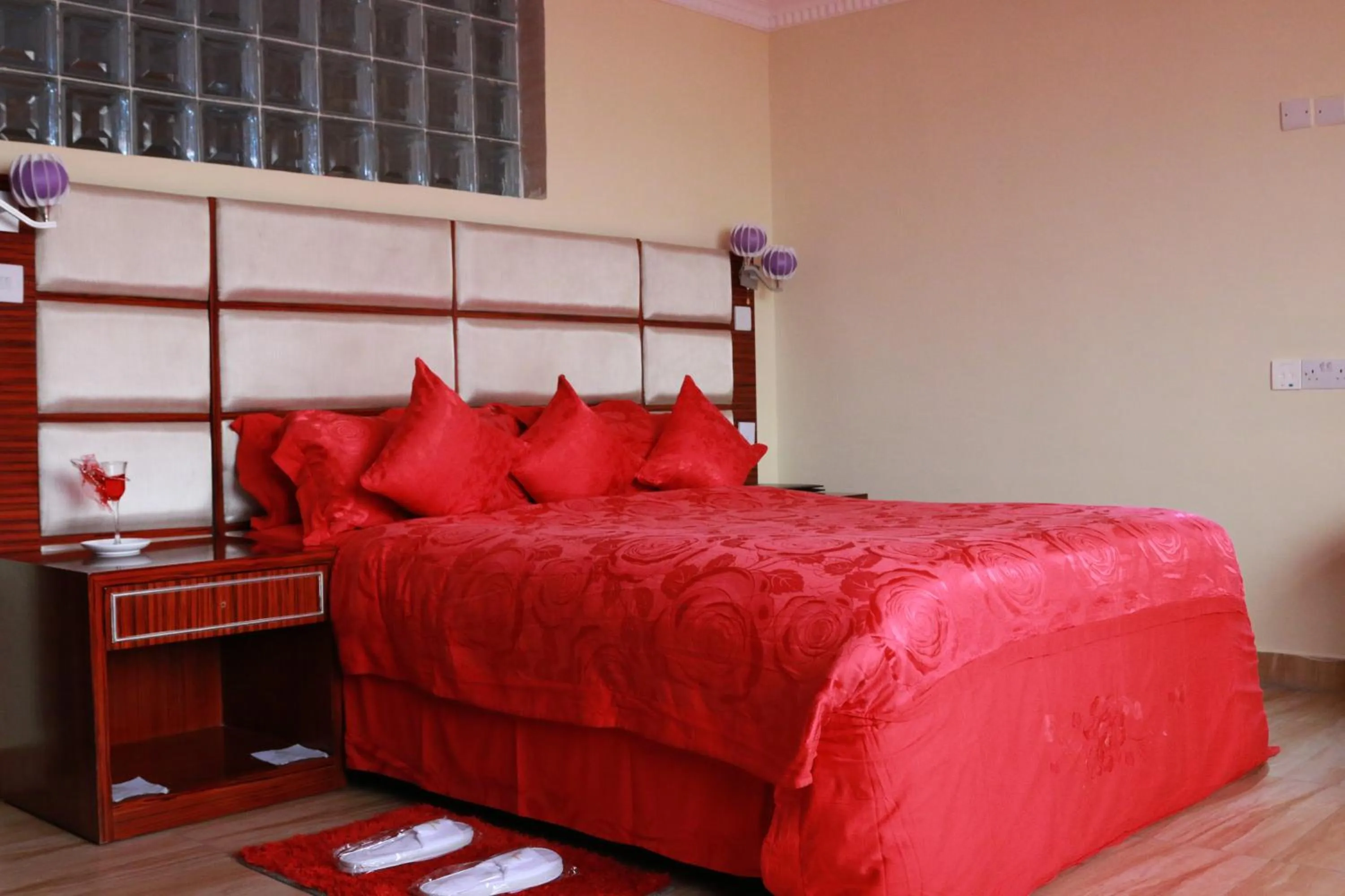 Bed in Tiffany Diamond Hotels Ltd - Indira Gandhi street