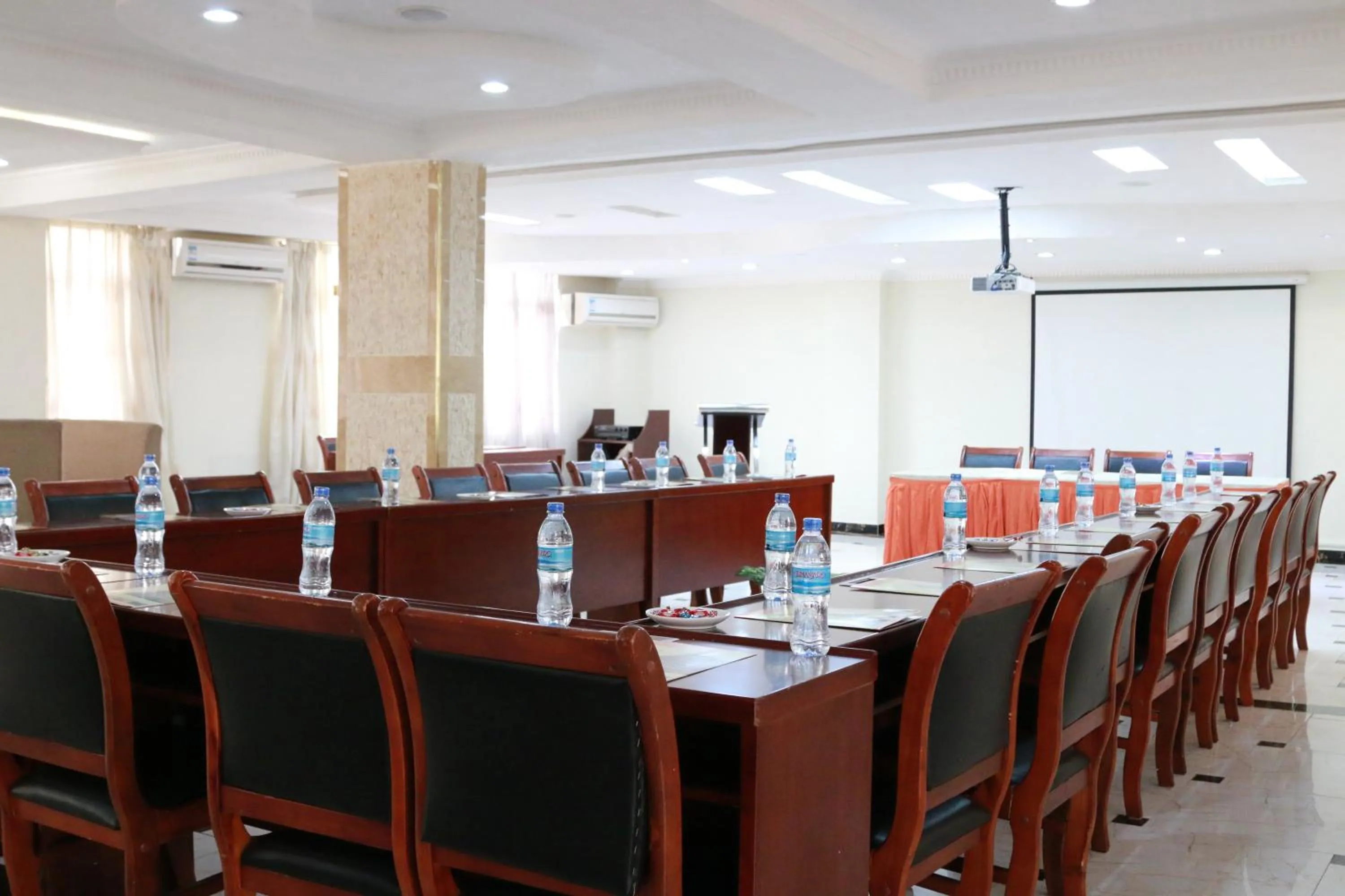 Area and facilities in Tiffany Diamond Hotels Ltd - Indira Gandhi street