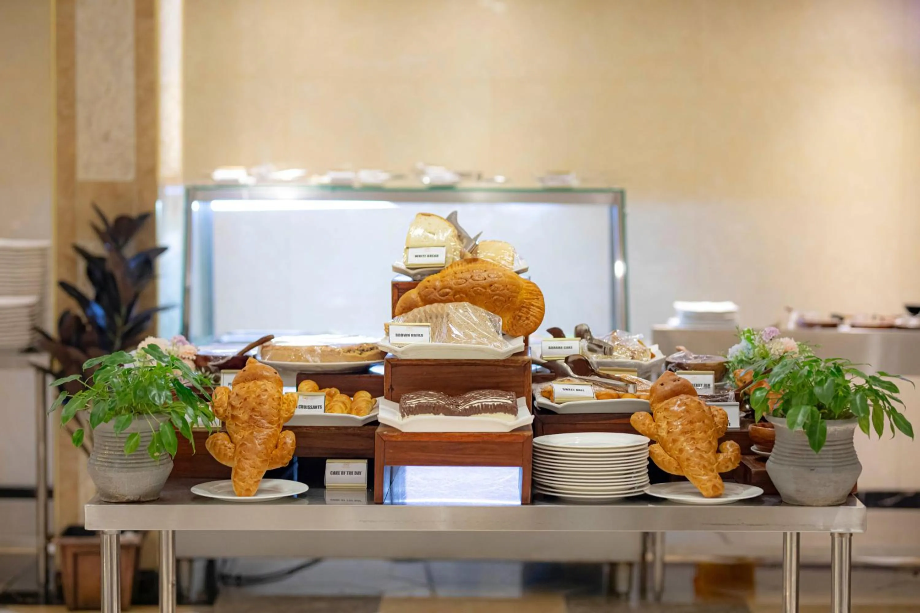 Buffet breakfast in Tiffany Diamond Hotels Ltd - Indira Gandhi street