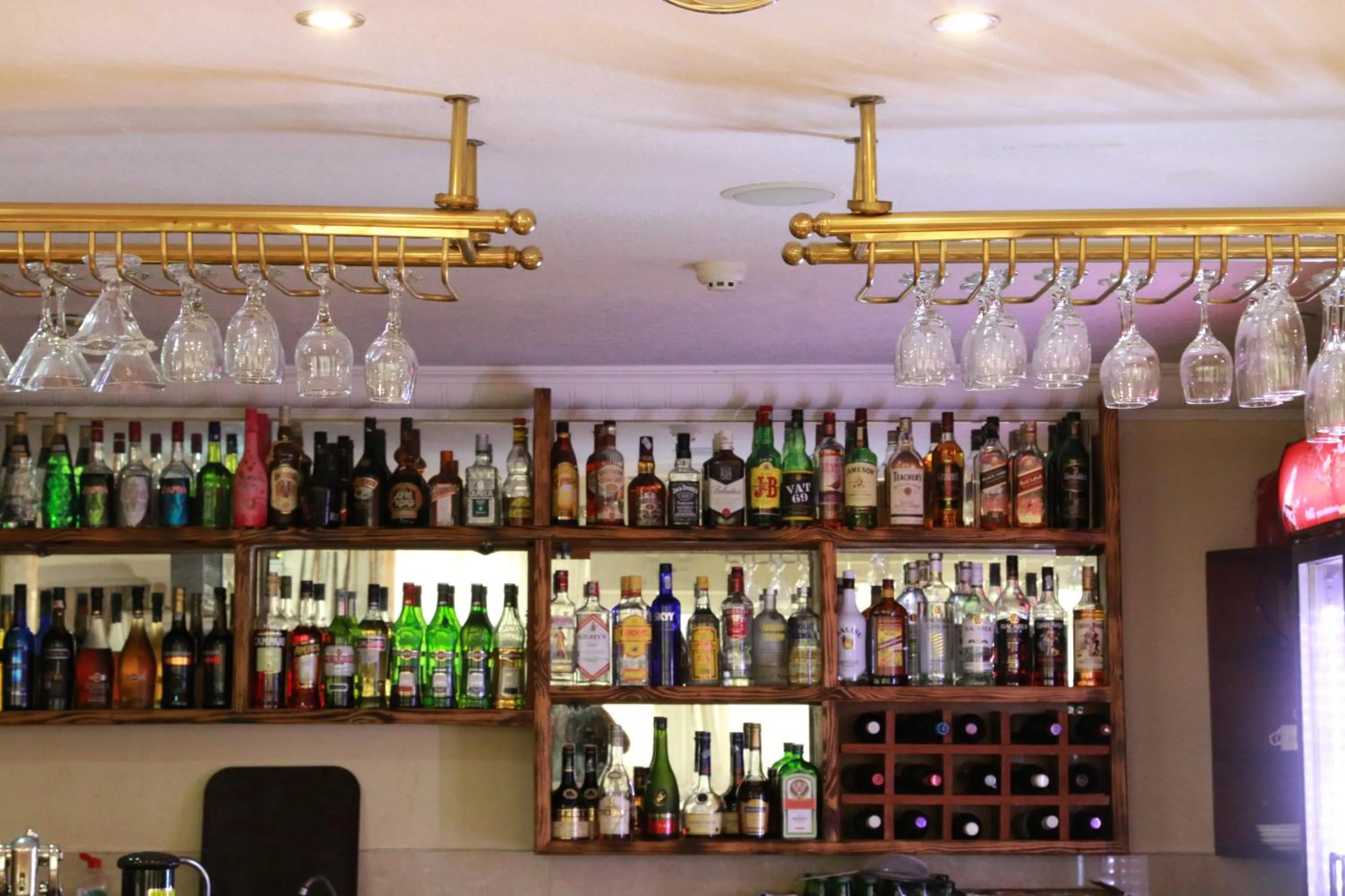 Lounge or bar in Tiffany Diamond Hotels Ltd - Indira Gandhi street