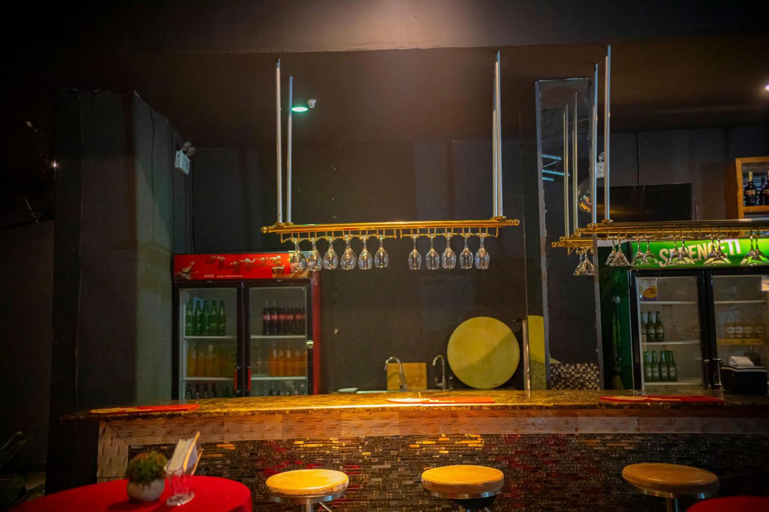 Lounge or bar in Tiffany Diamond Hotels Ltd - Indira Gandhi street