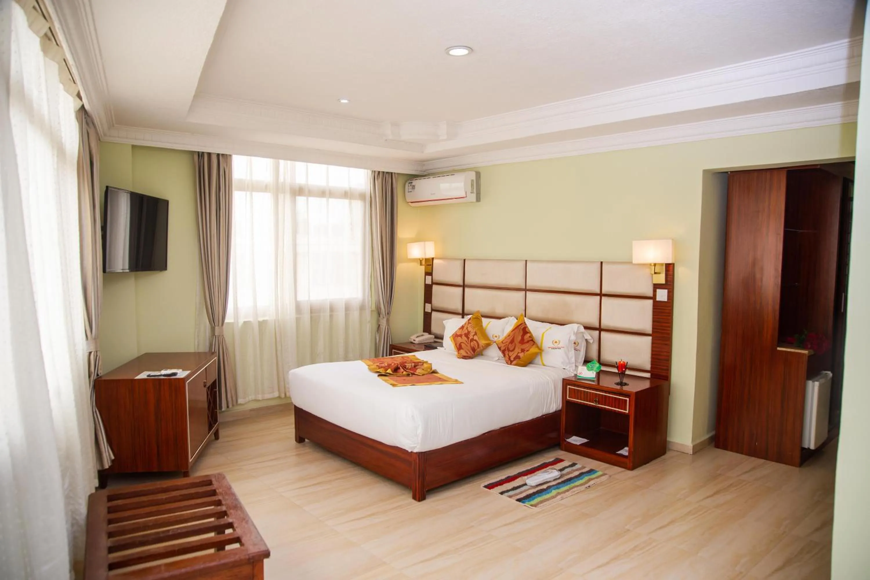 Bed in Tiffany Diamond Hotels Ltd - Indira Gandhi street