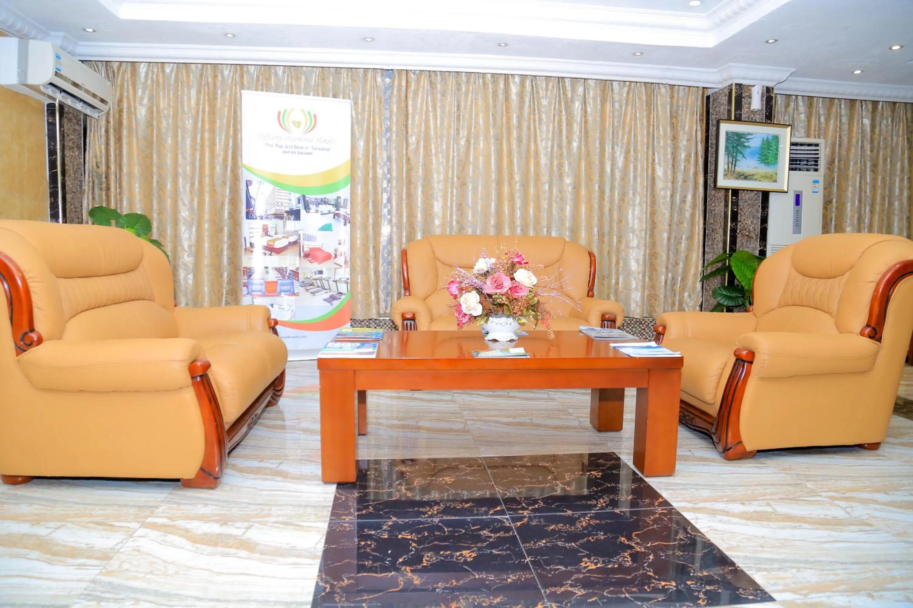 Lobby or reception in Tiffany Diamond Hotels Ltd - Indira Gandhi street