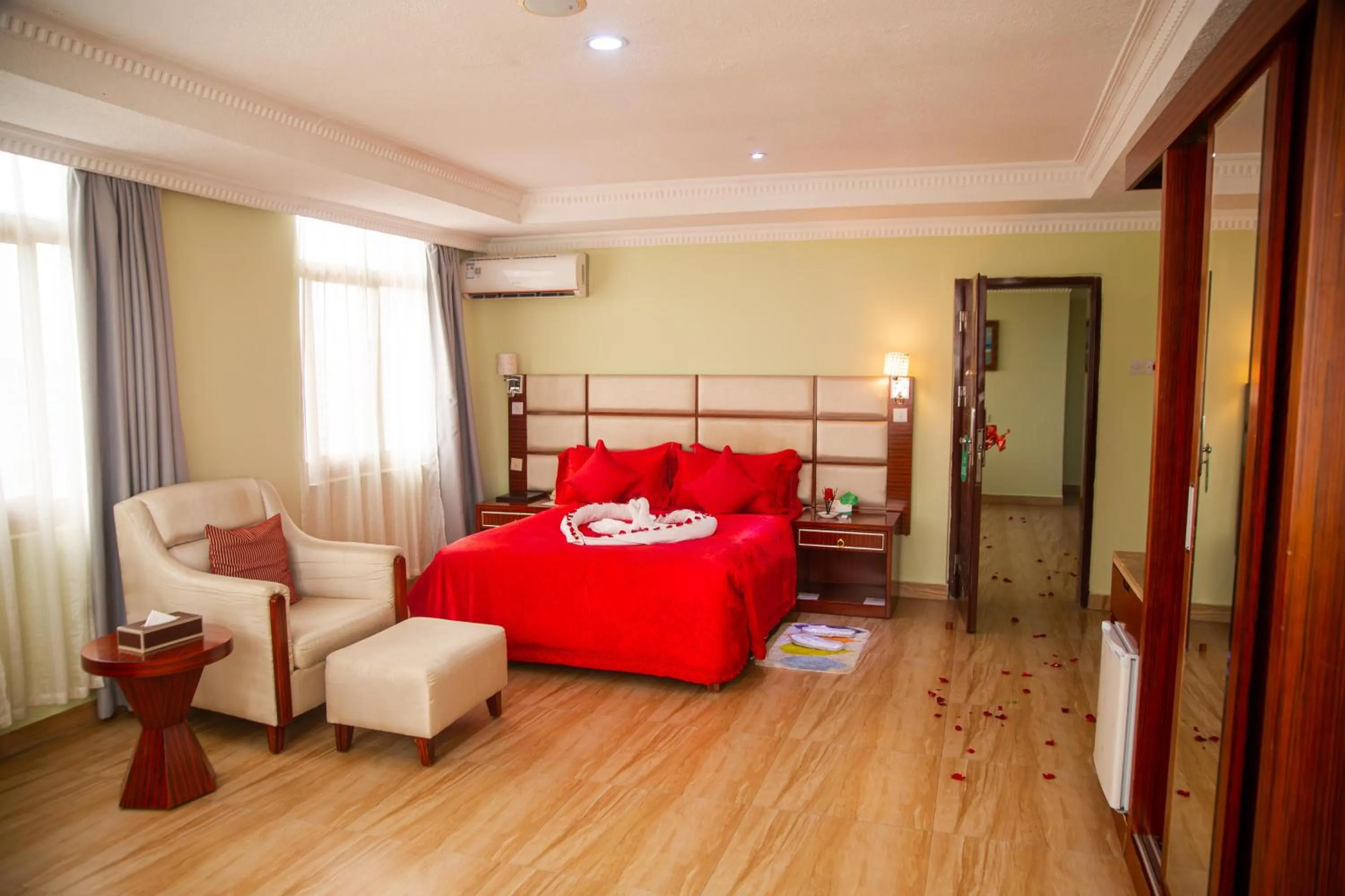 Bed in Tiffany Diamond Hotels Ltd - Indira Gandhi street