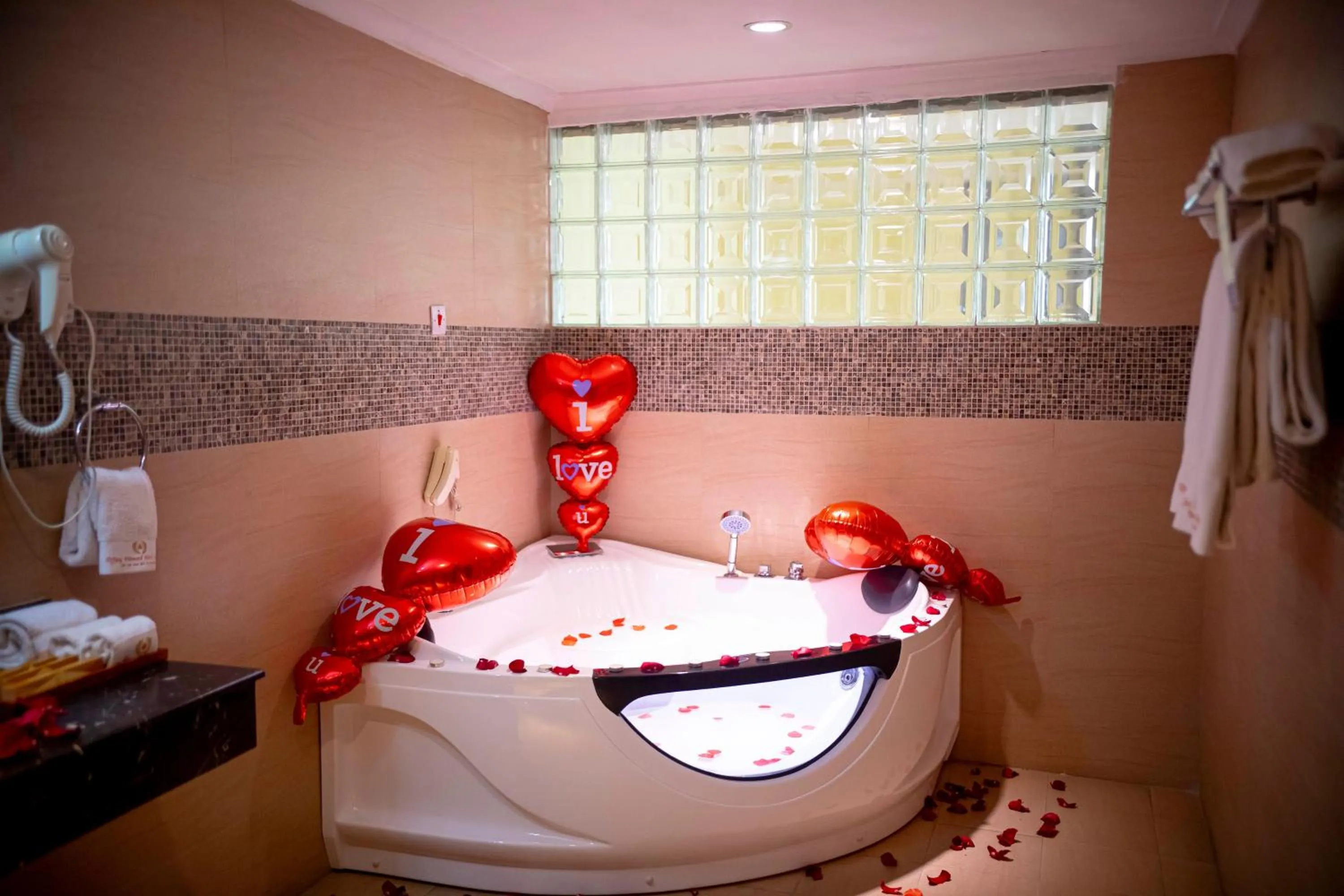 Bath in Tiffany Diamond Hotels Ltd - Indira Gandhi street