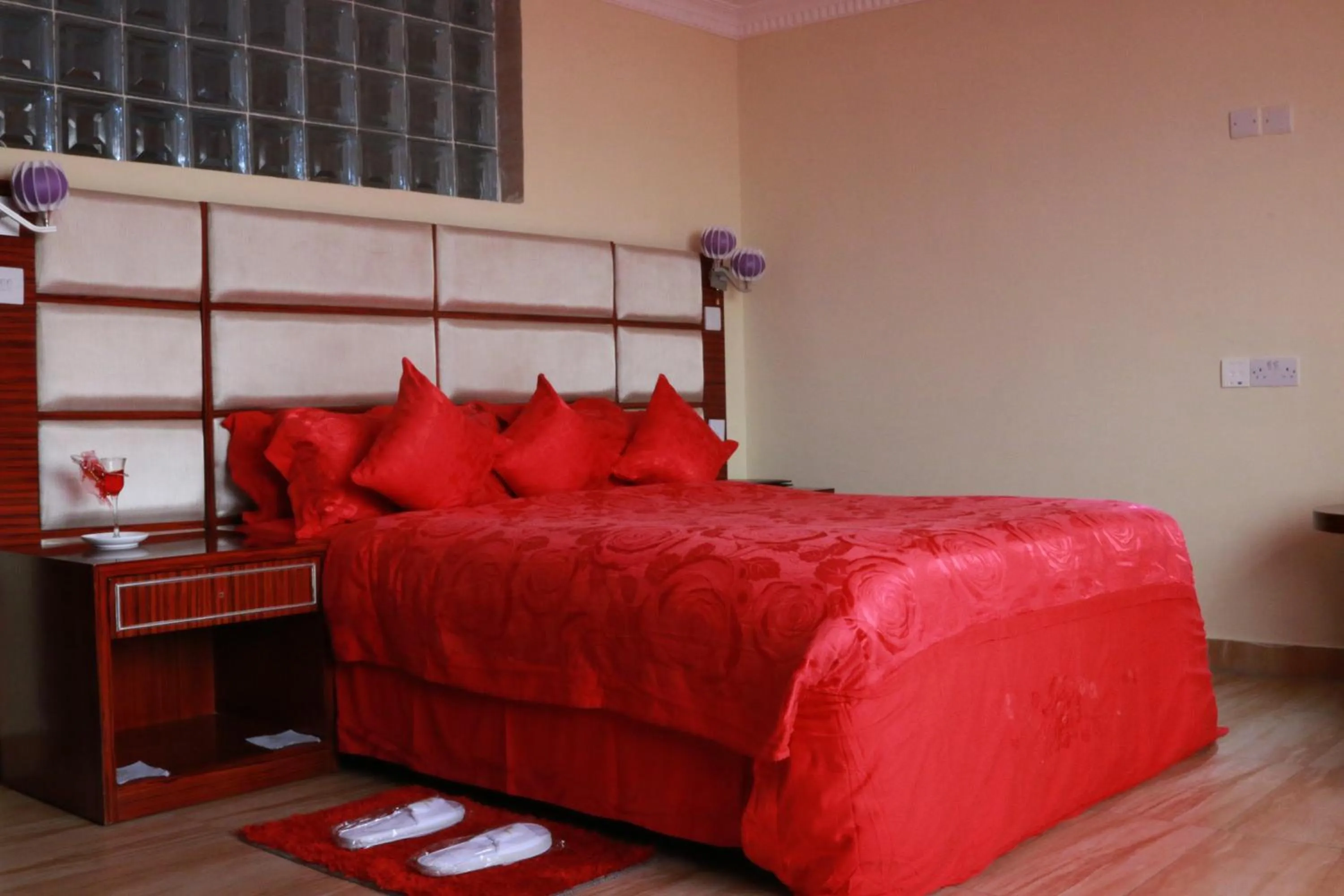 Bedroom, Bed in Tiffany Diamond Hotels Ltd - Indira Gandhi street