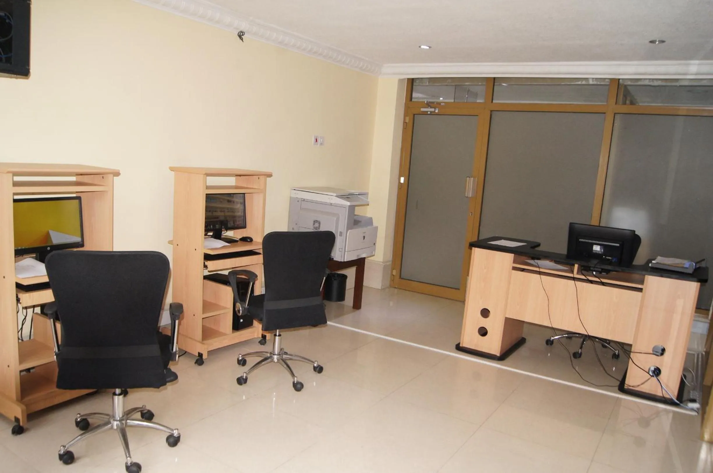 Business facilities in Tiffany Diamond Hotels Ltd - Indira Gandhi street