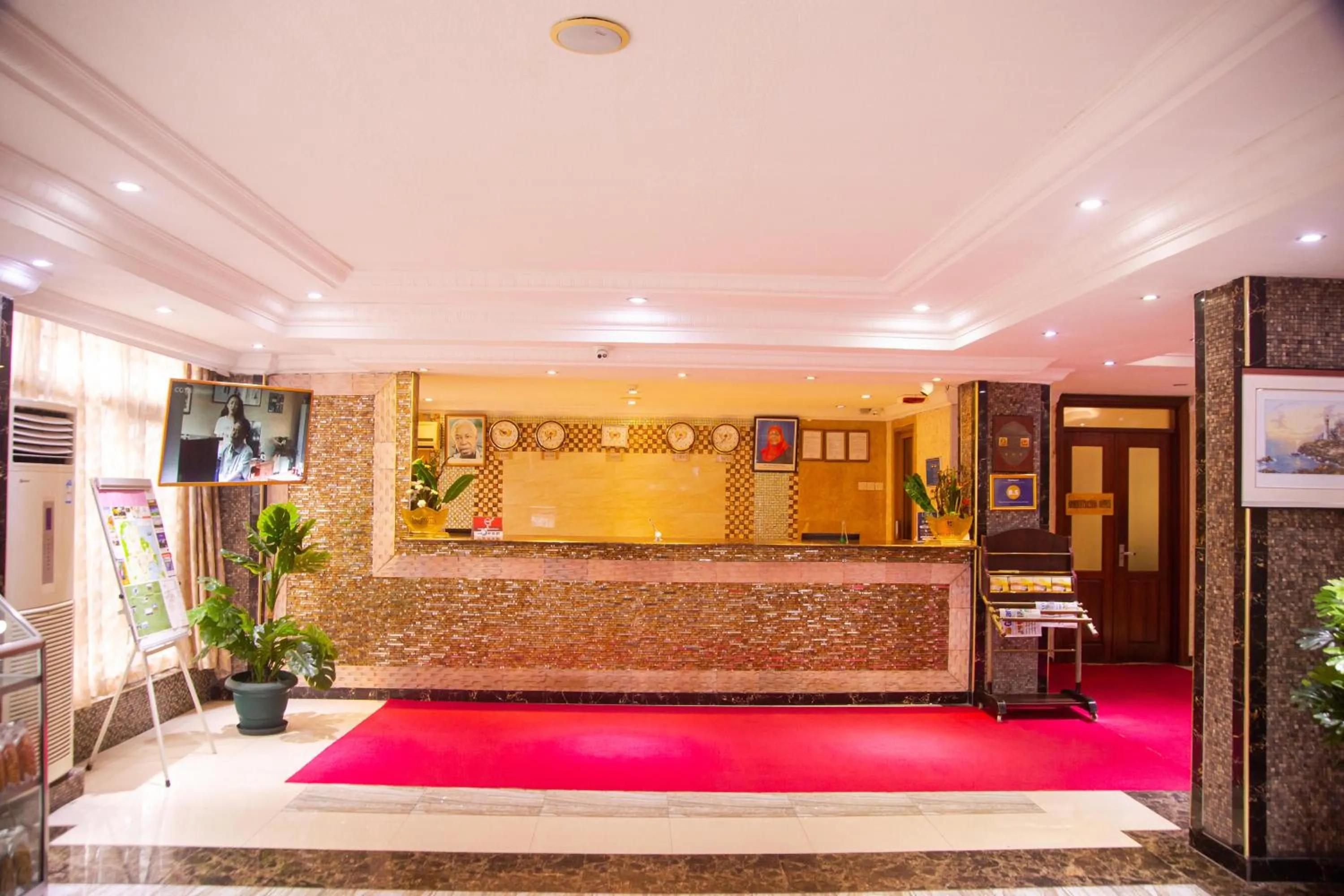Lobby or reception in Tiffany Diamond Hotels Ltd - Indira Gandhi street