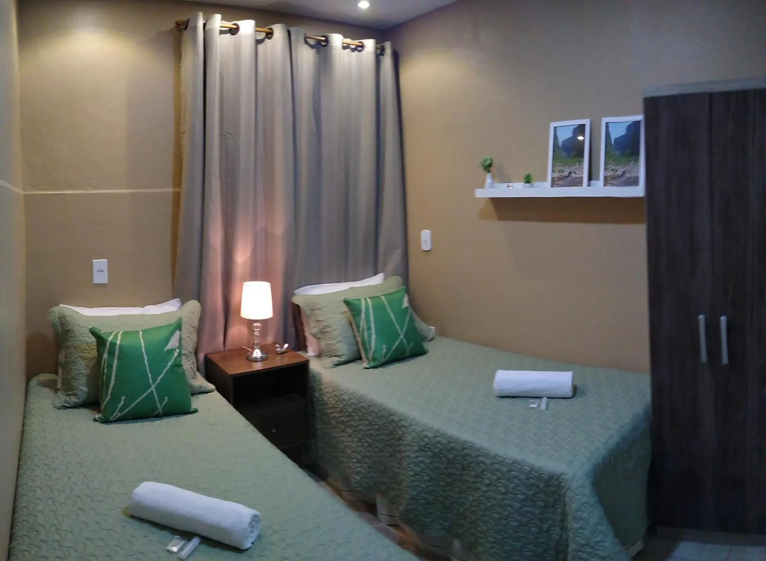 Photo of the whole room, Bed in Pousada Vó Celina