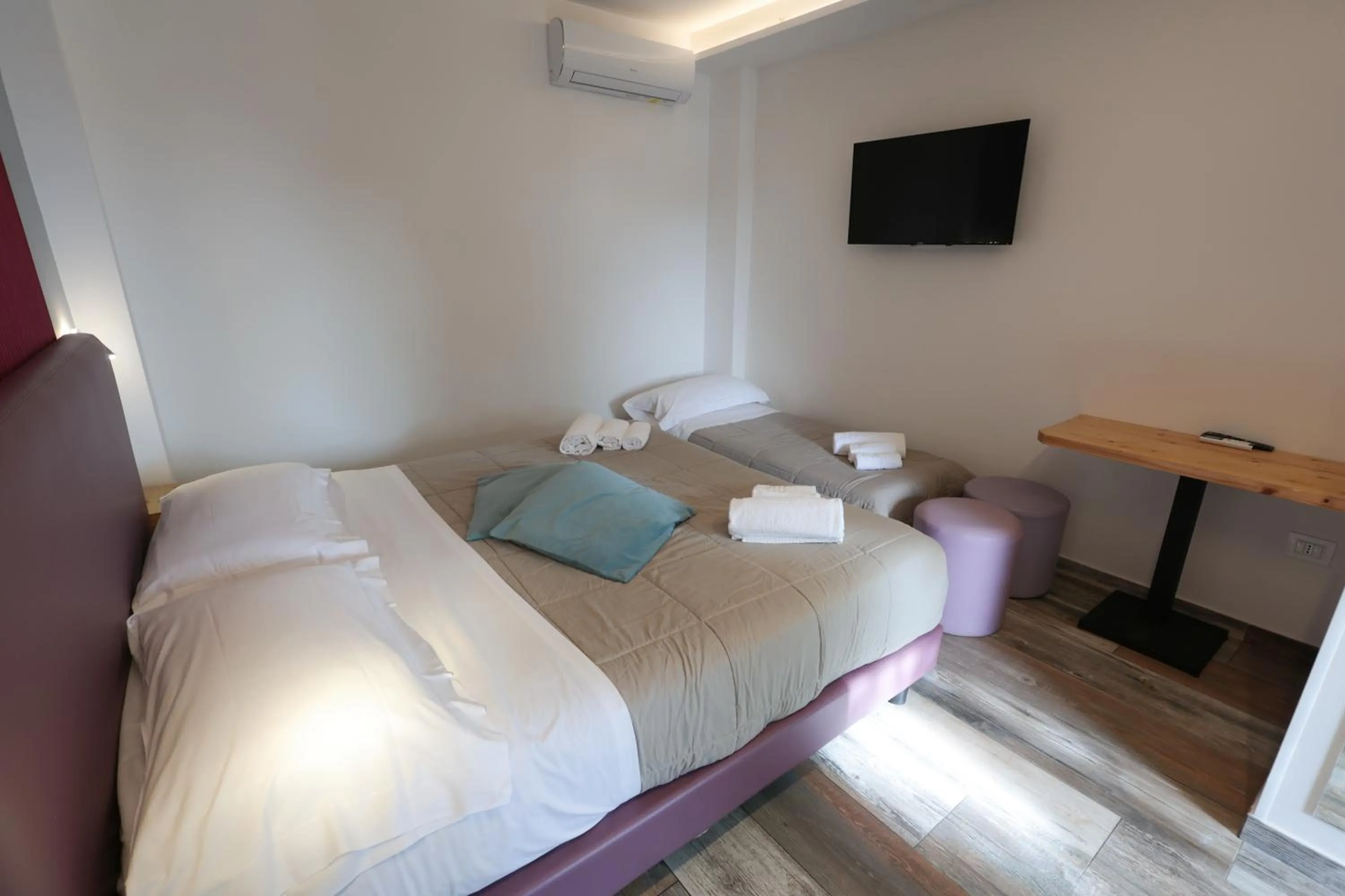 Bed in Vesuvio Inn Bed & Wine Experience