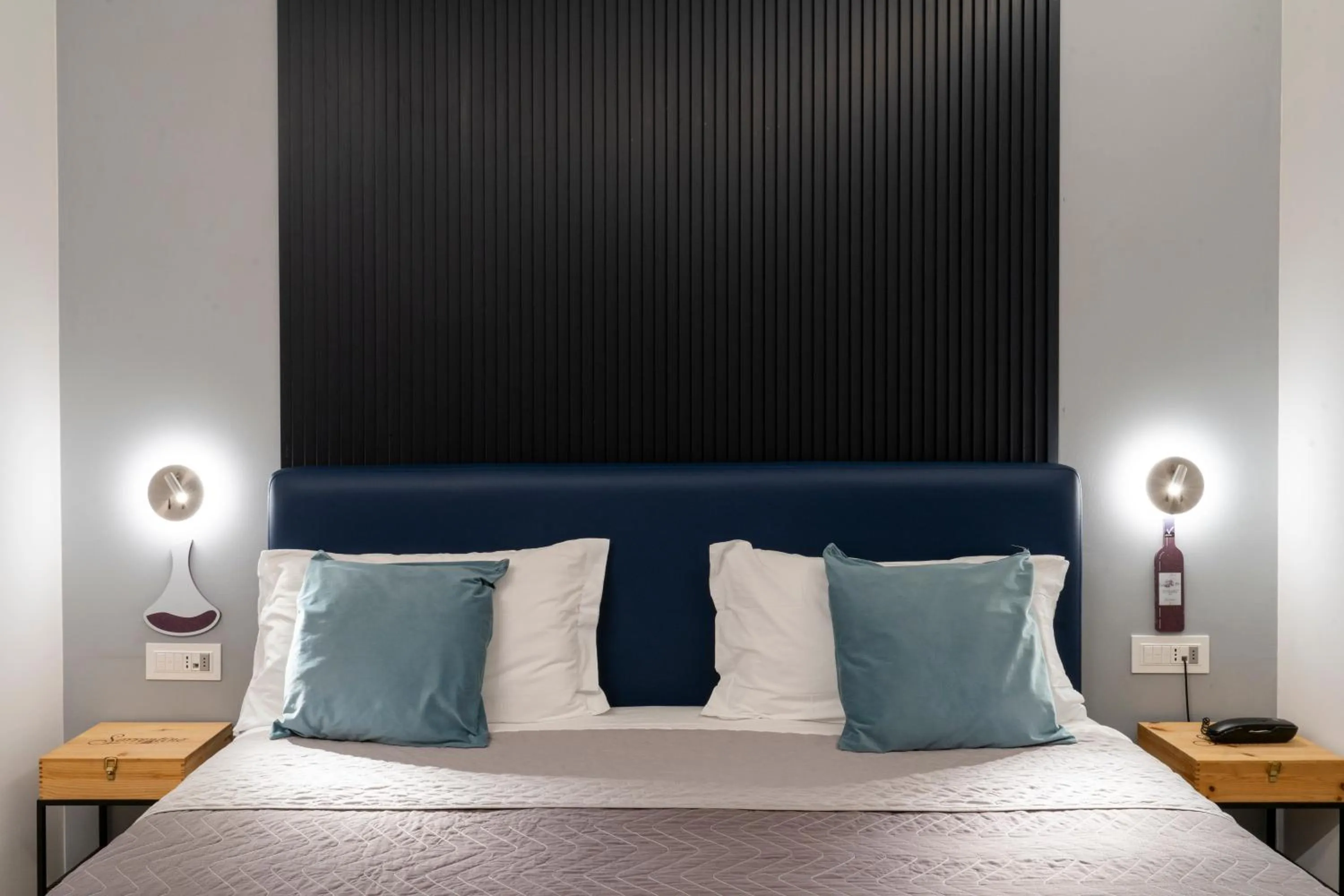 Bed in Vesuvio Inn Bed & Wine Experience