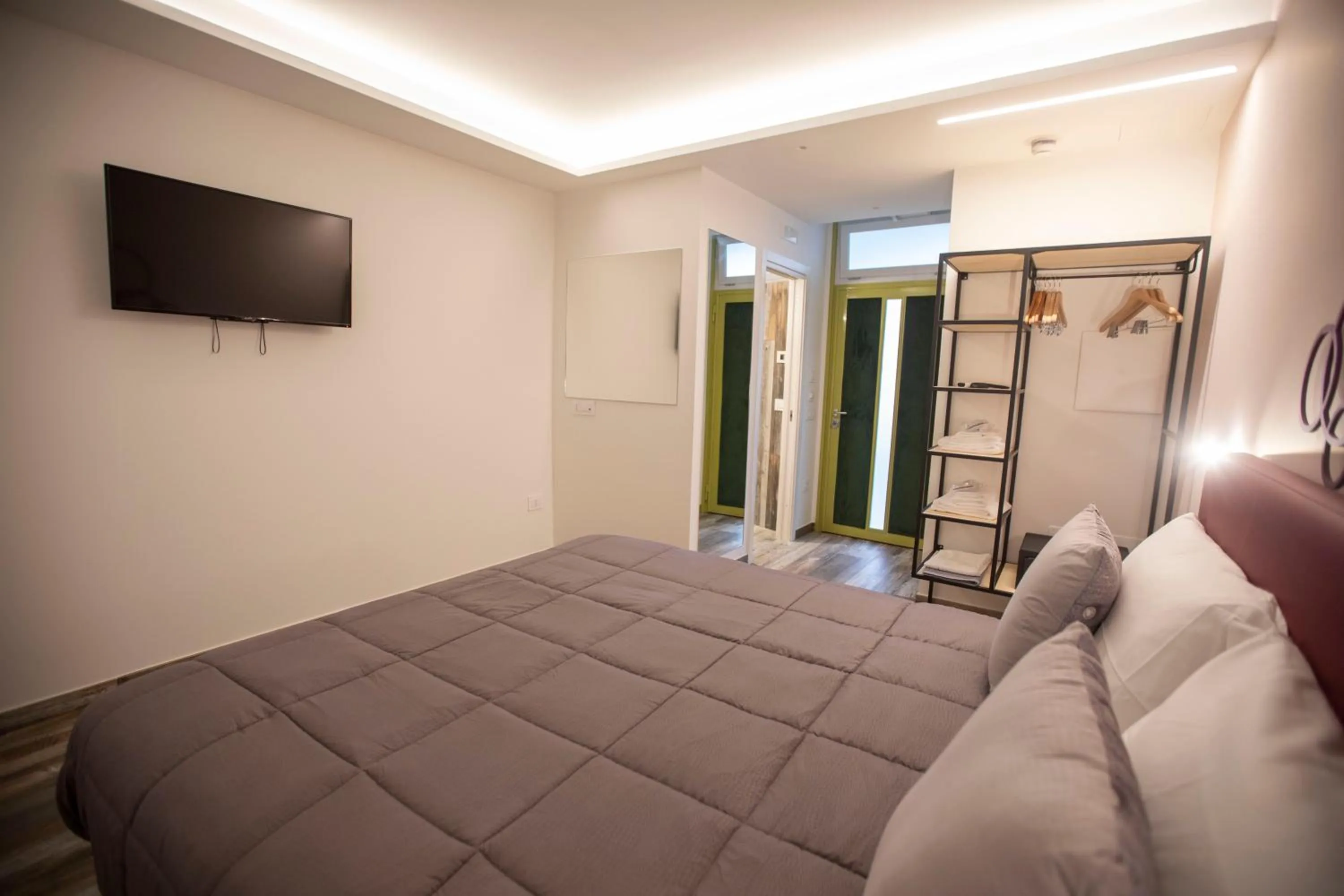 Bed in Vesuvio Inn Bed & Wine Experience