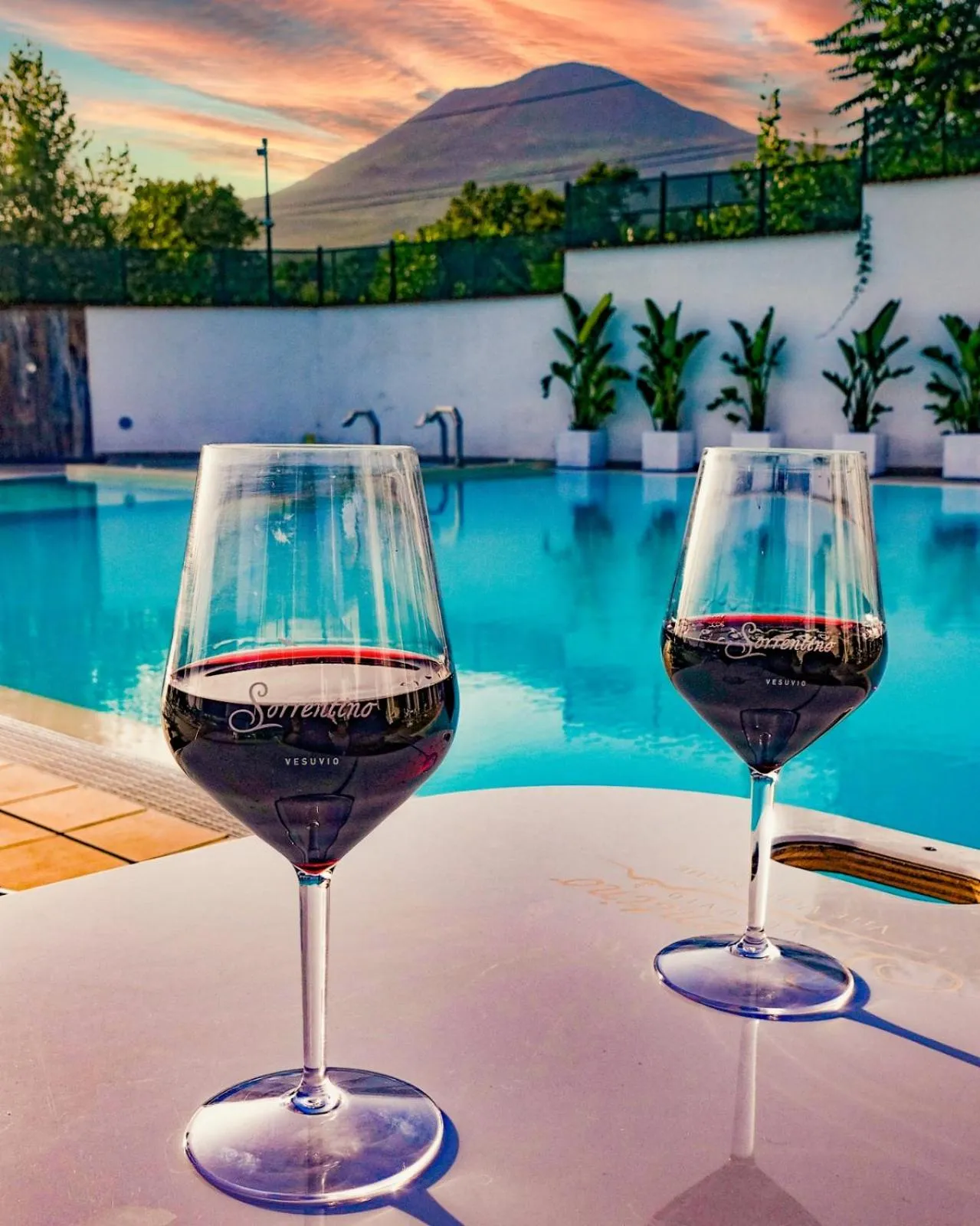 Pool view in Vesuvio Inn Bed & Wine Experience