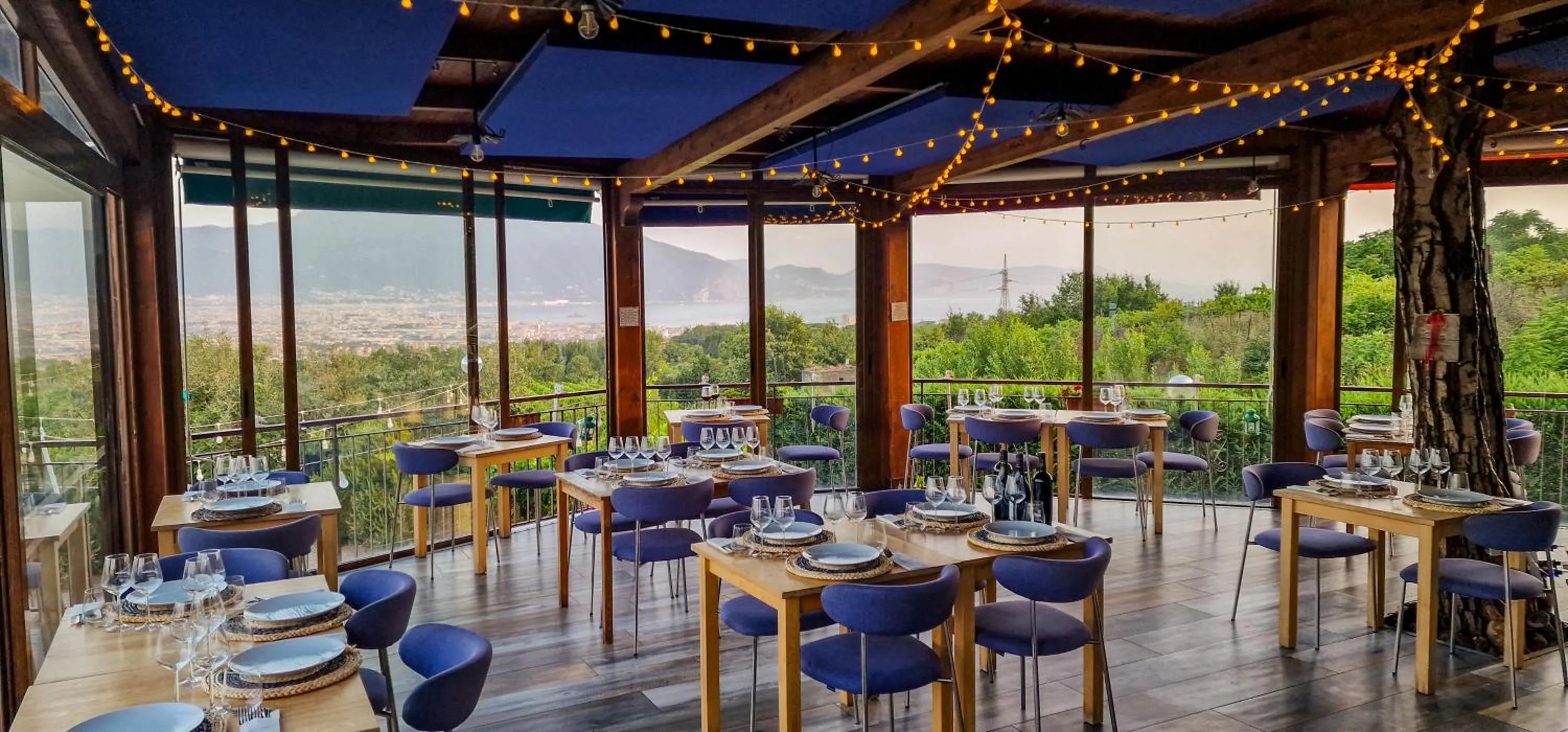 Restaurant/places to eat in Vesuvio Inn Bed & Wine Experience