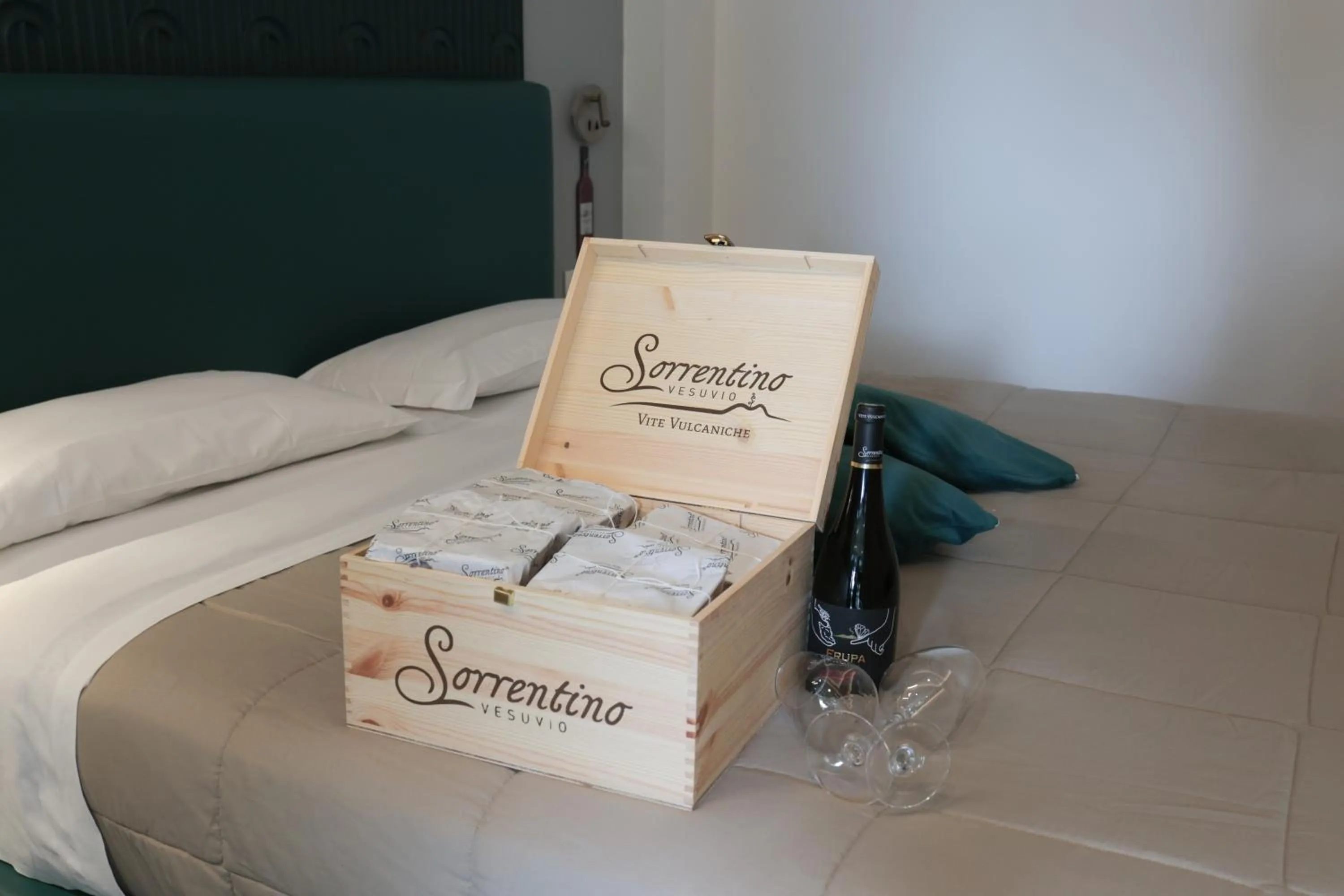 Food and drinks, Bed in Vesuvio Inn Bed & Wine Experience