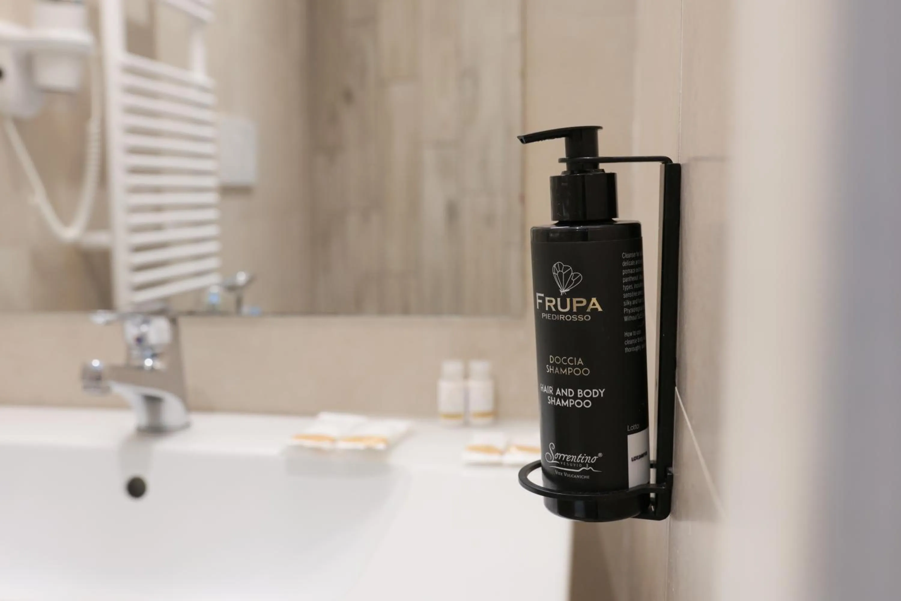 Bathroom in Vesuvio Inn Bed & Wine Experience