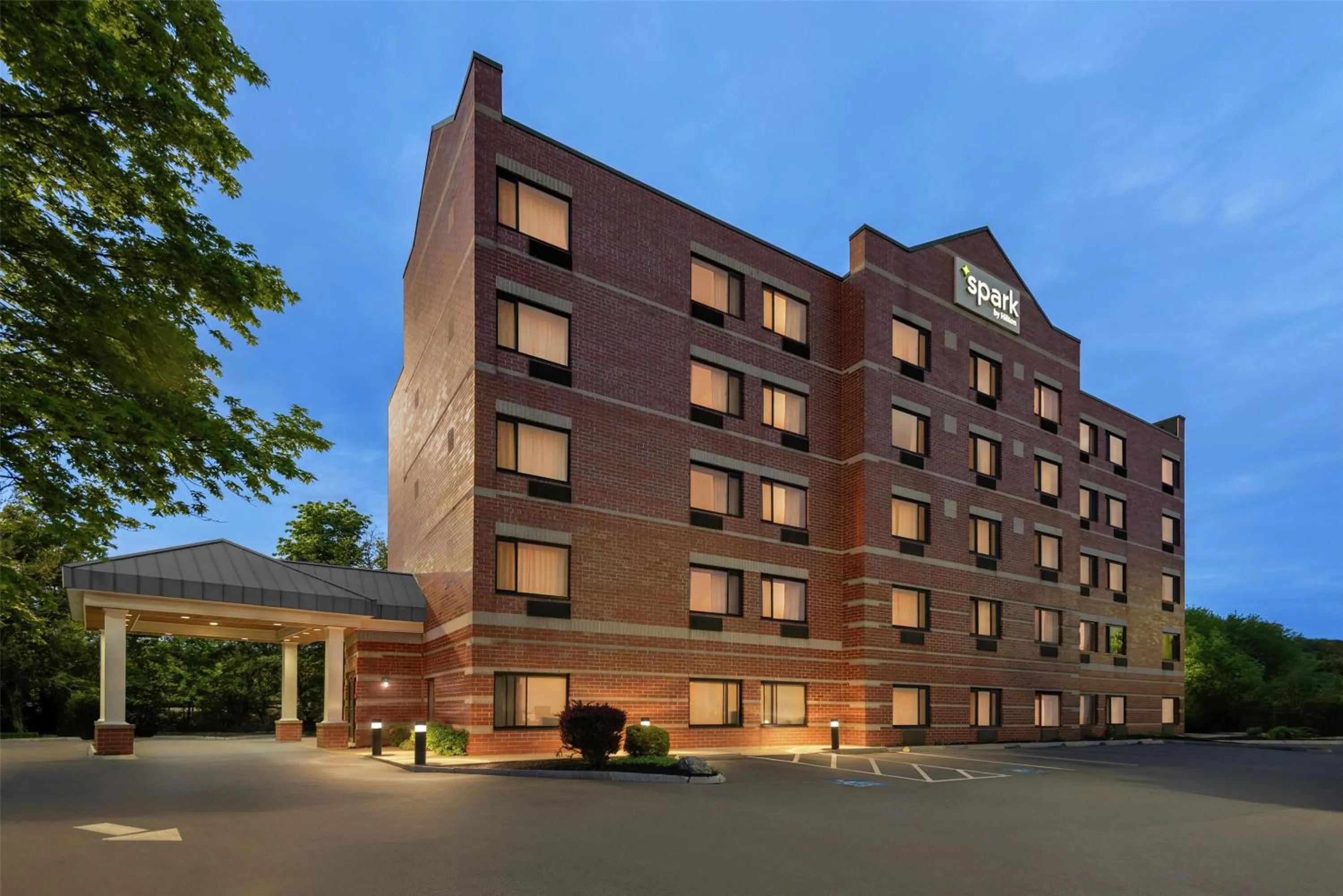 Property building in Spark by Hilton Woburn Boston