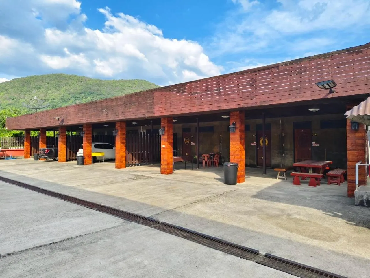 Property building in Pooma Resort