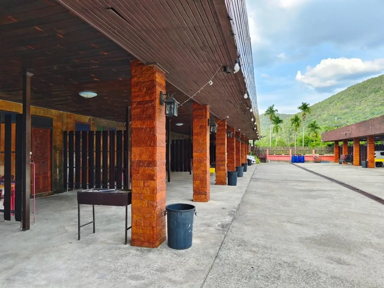 Property building in Pooma Resort