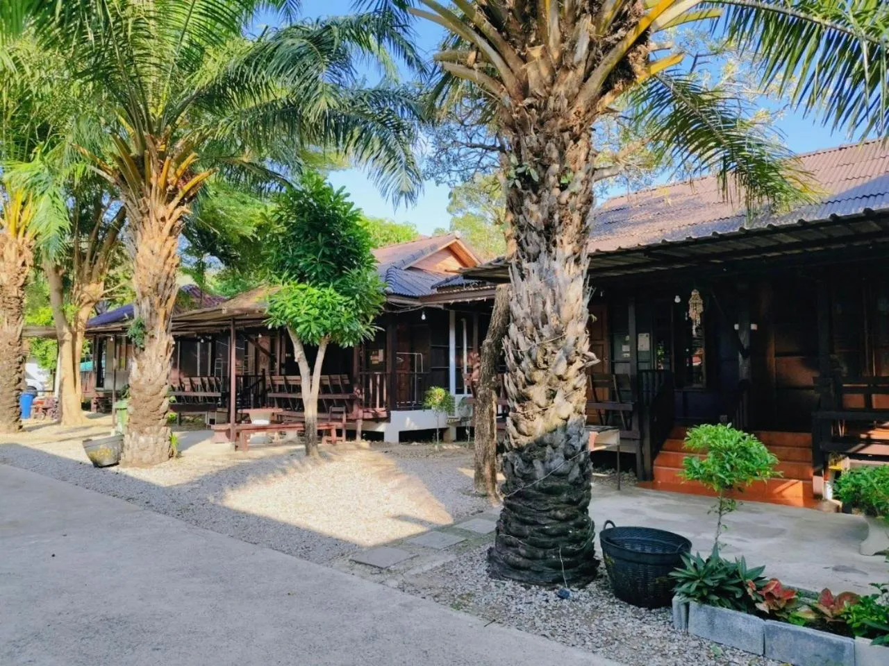 Property building in Pooma Resort