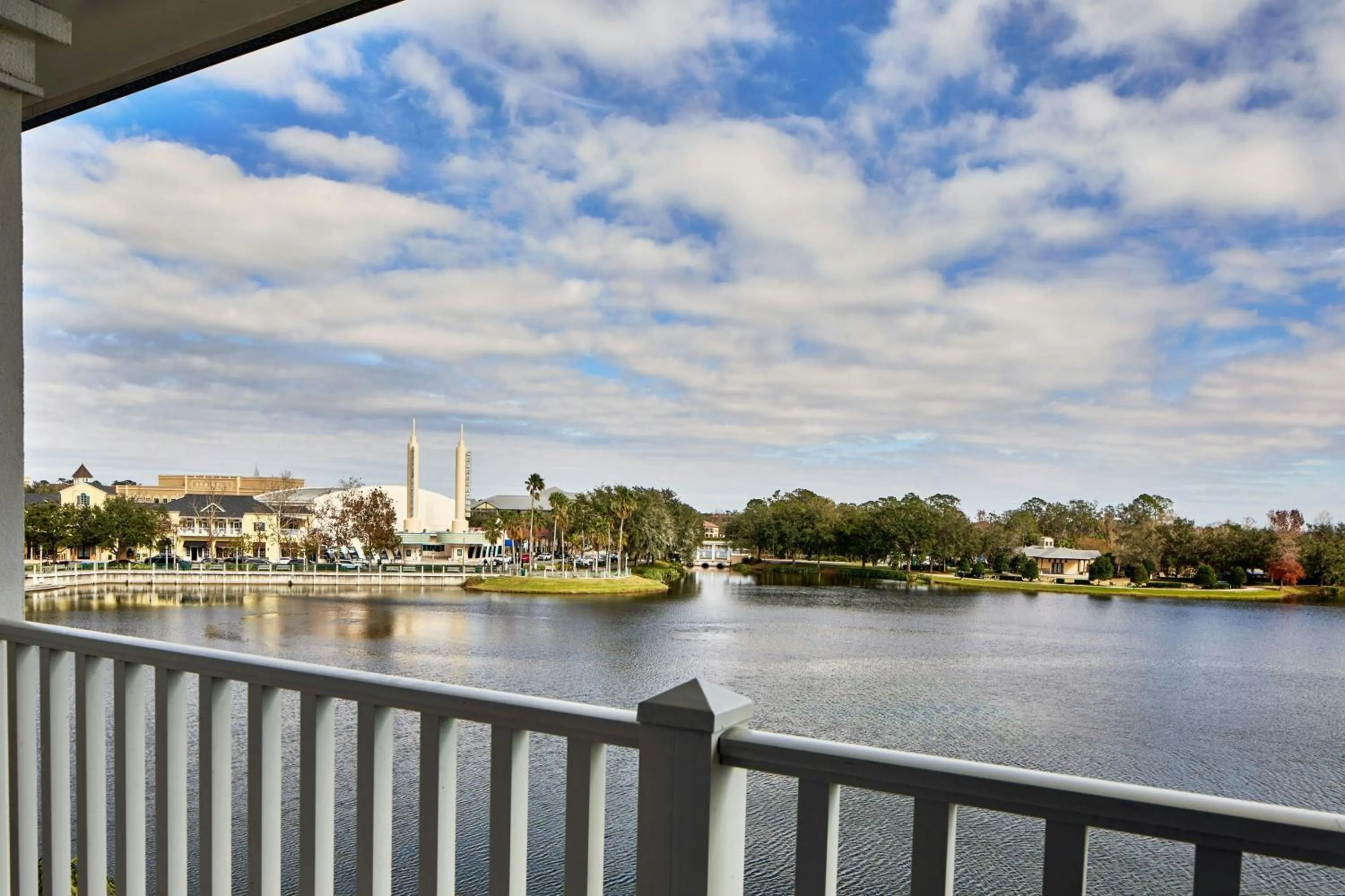 Photo of the whole room in The Inn at Celebration, Autograph Collection