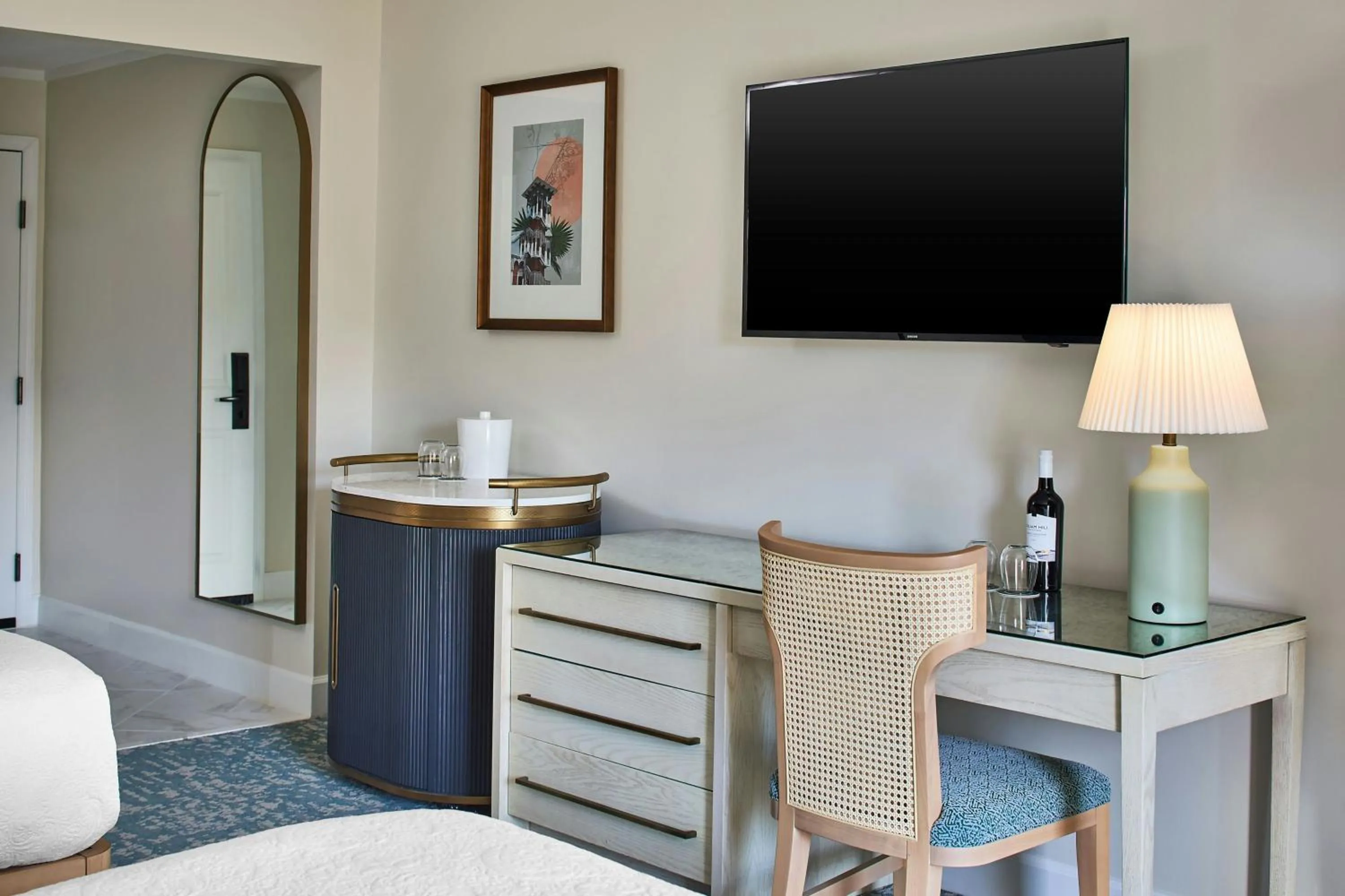 Photo of the whole room in The Inn at Celebration, Autograph Collection